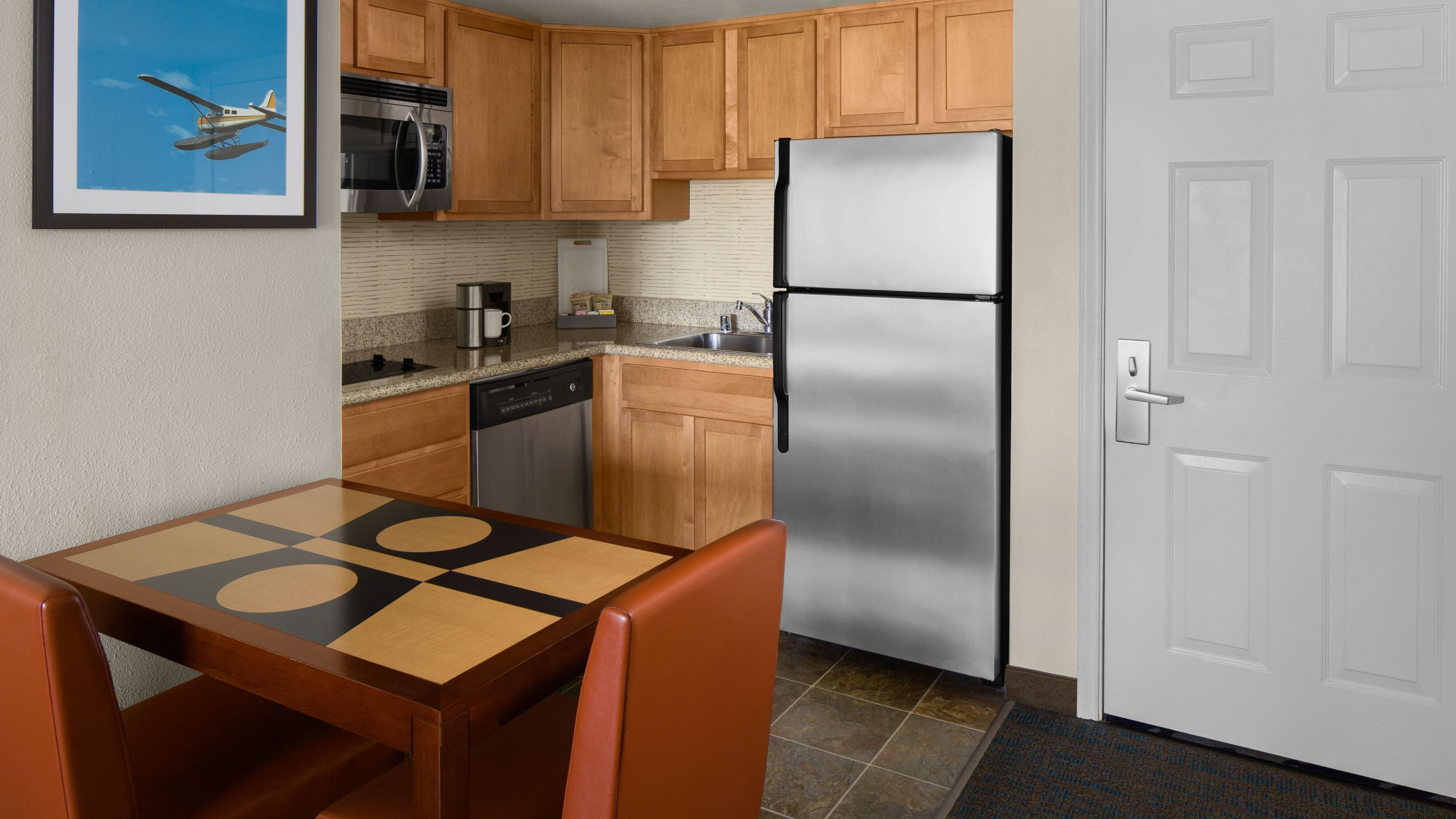 1 Bedroom Suite - Image 2