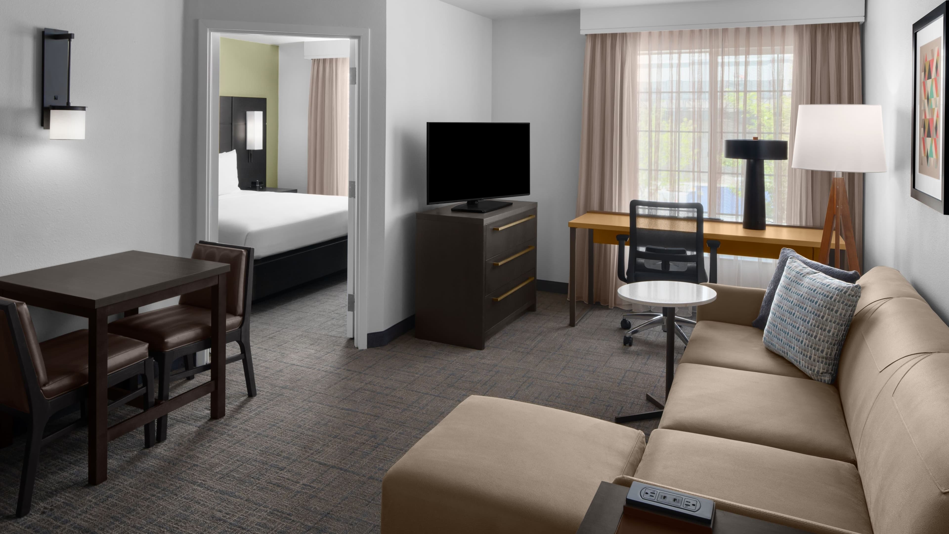 1 Bedroom Suite - Image 1