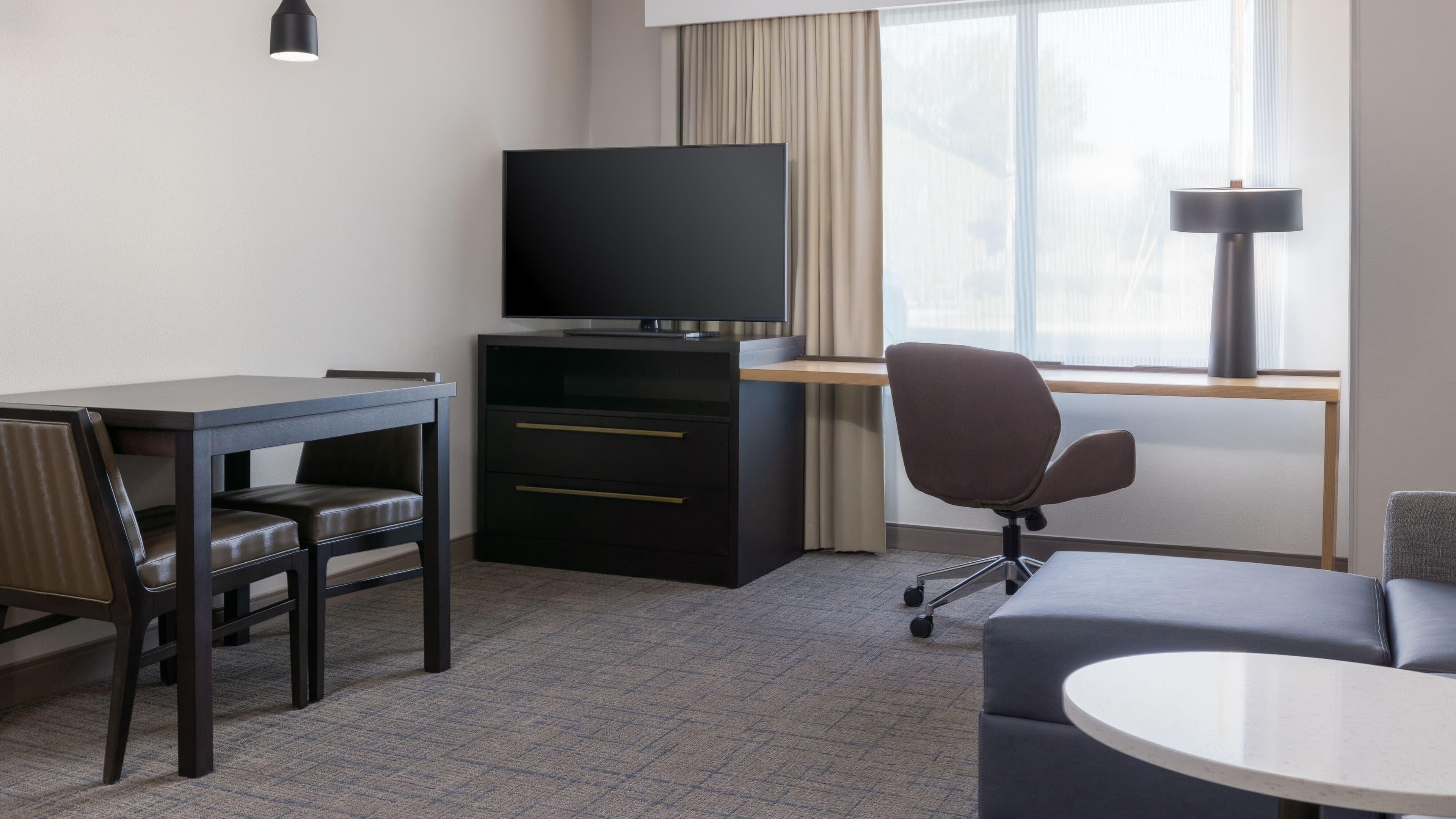 1 Bedroom Suite - Image 2