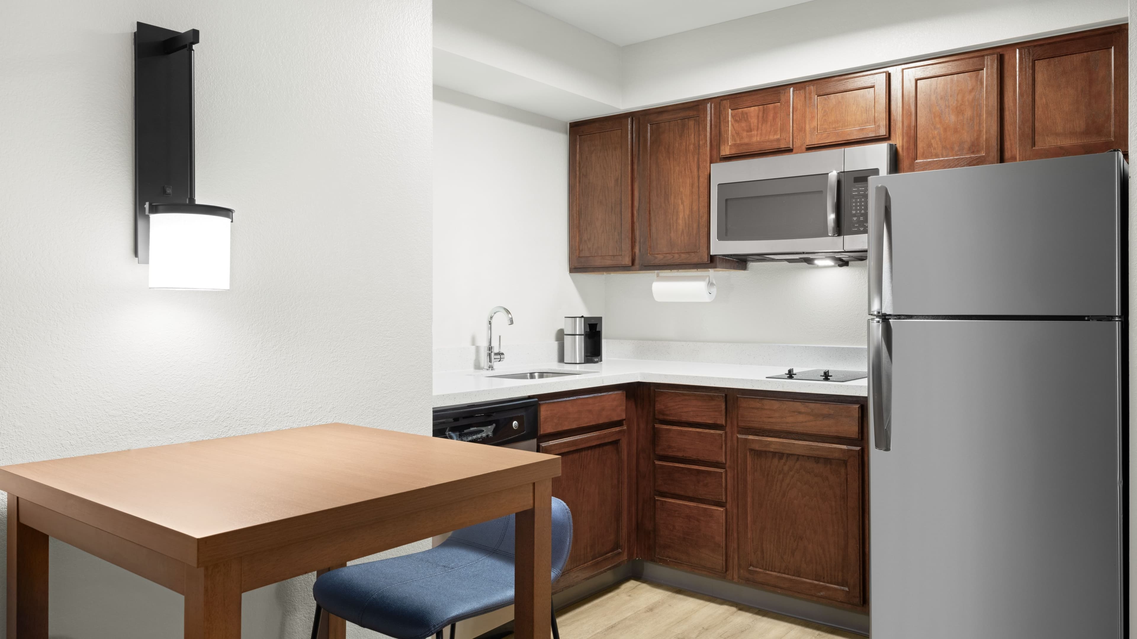 1 Bedroom Suite - Image 4