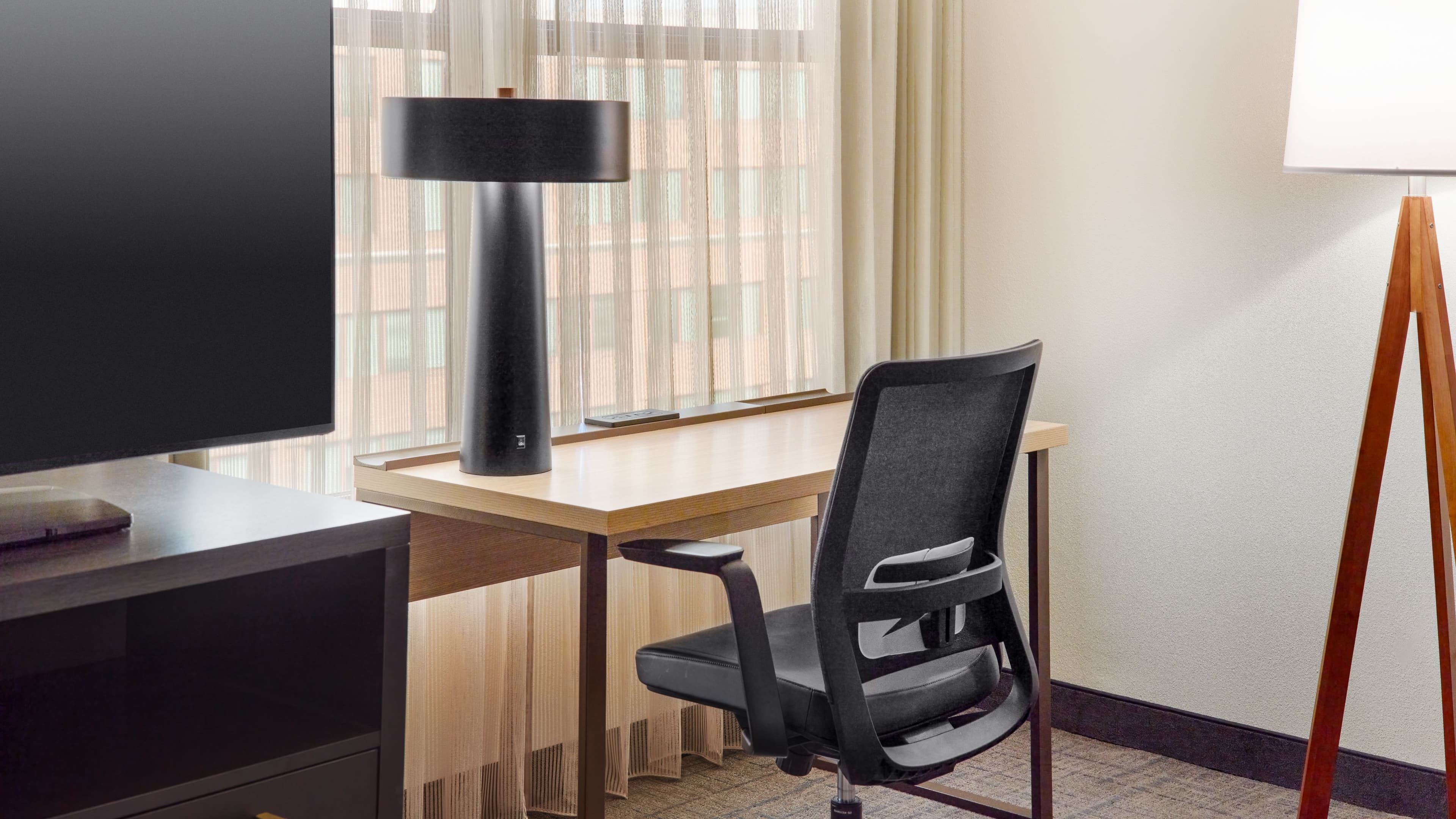 1 Bedroom Suite - Image 8