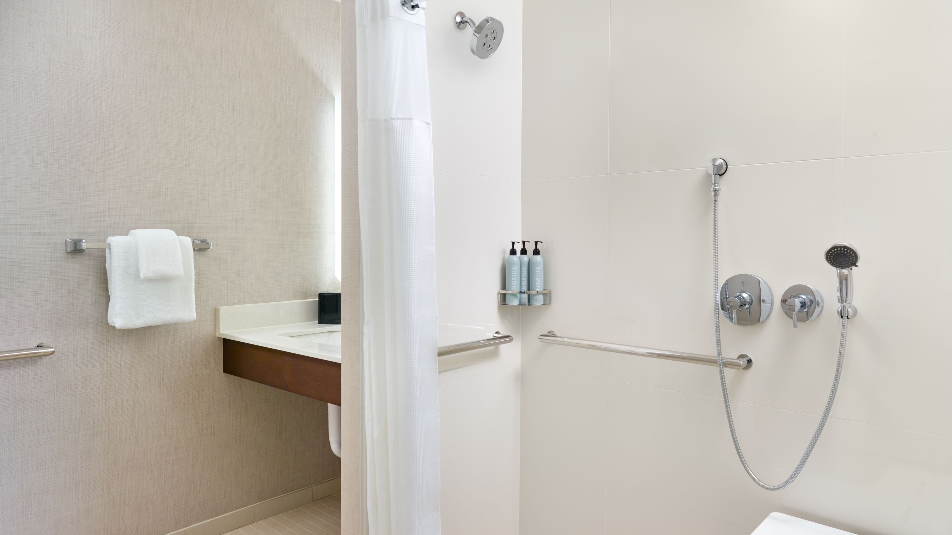 1 Bedroom Suite - Image 11