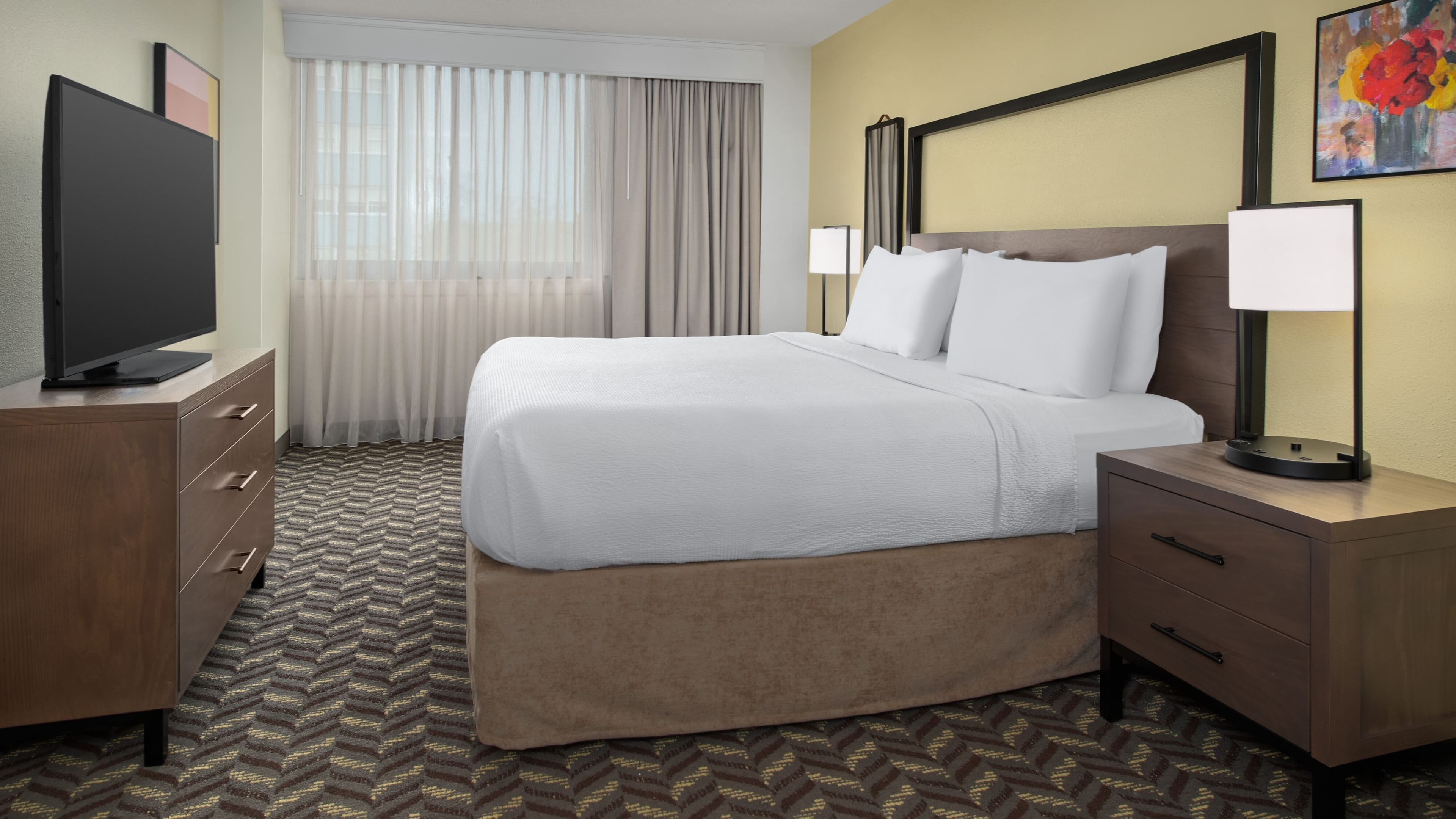 1 Bedroom King Suite - Image 1