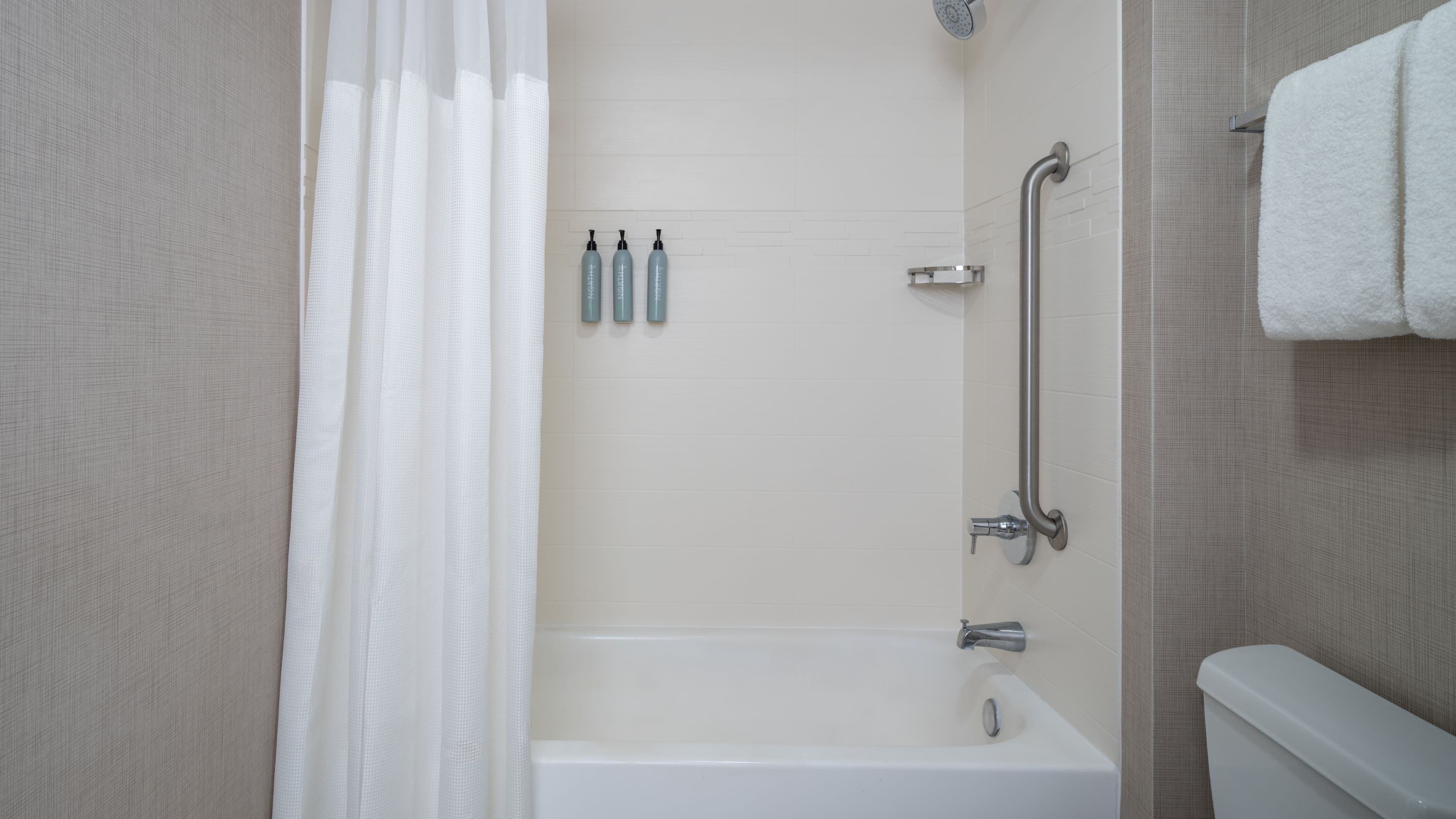 1 Bedroom Suite - Image 7