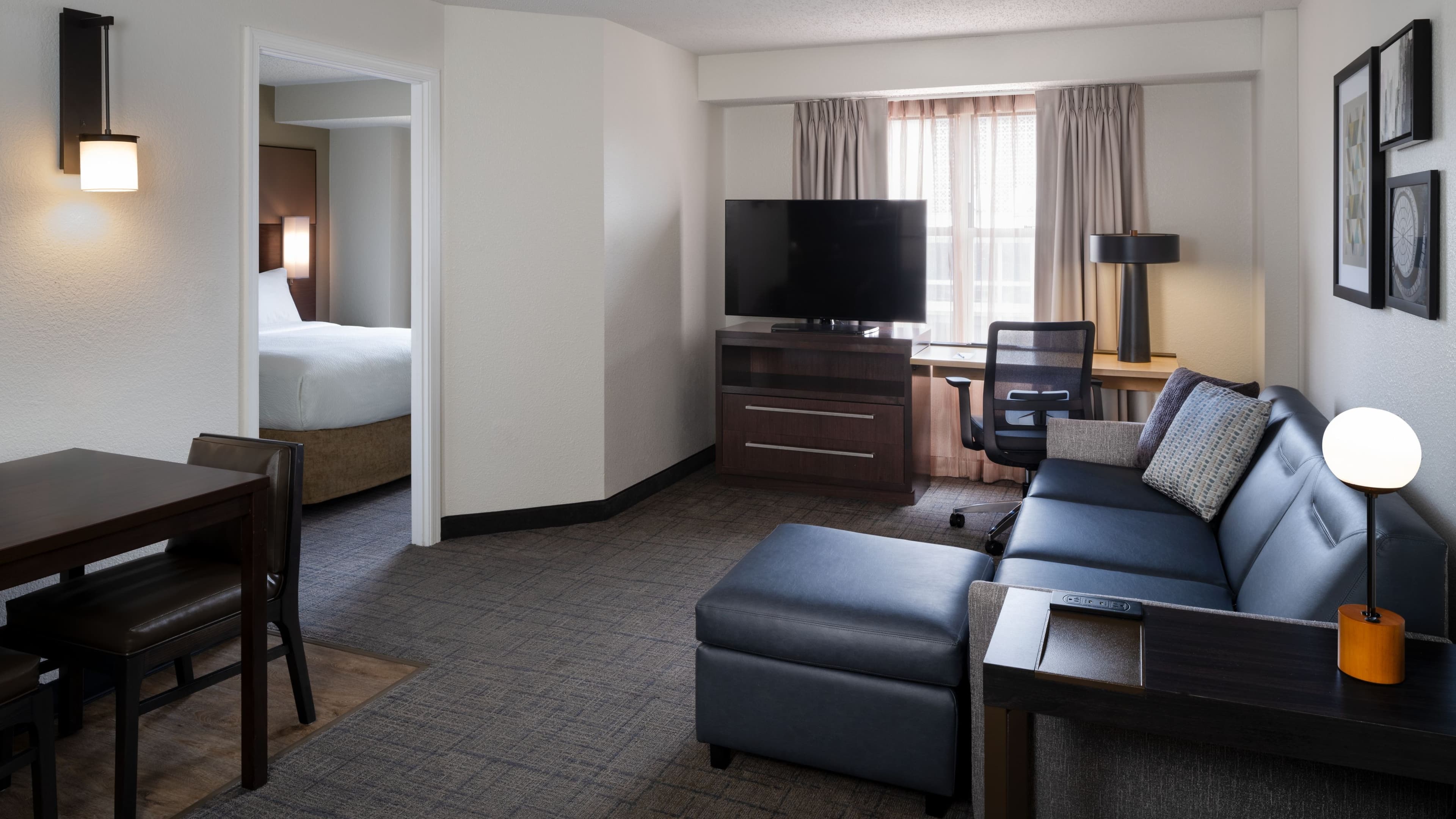 1 Bedroom Suite - Image 1