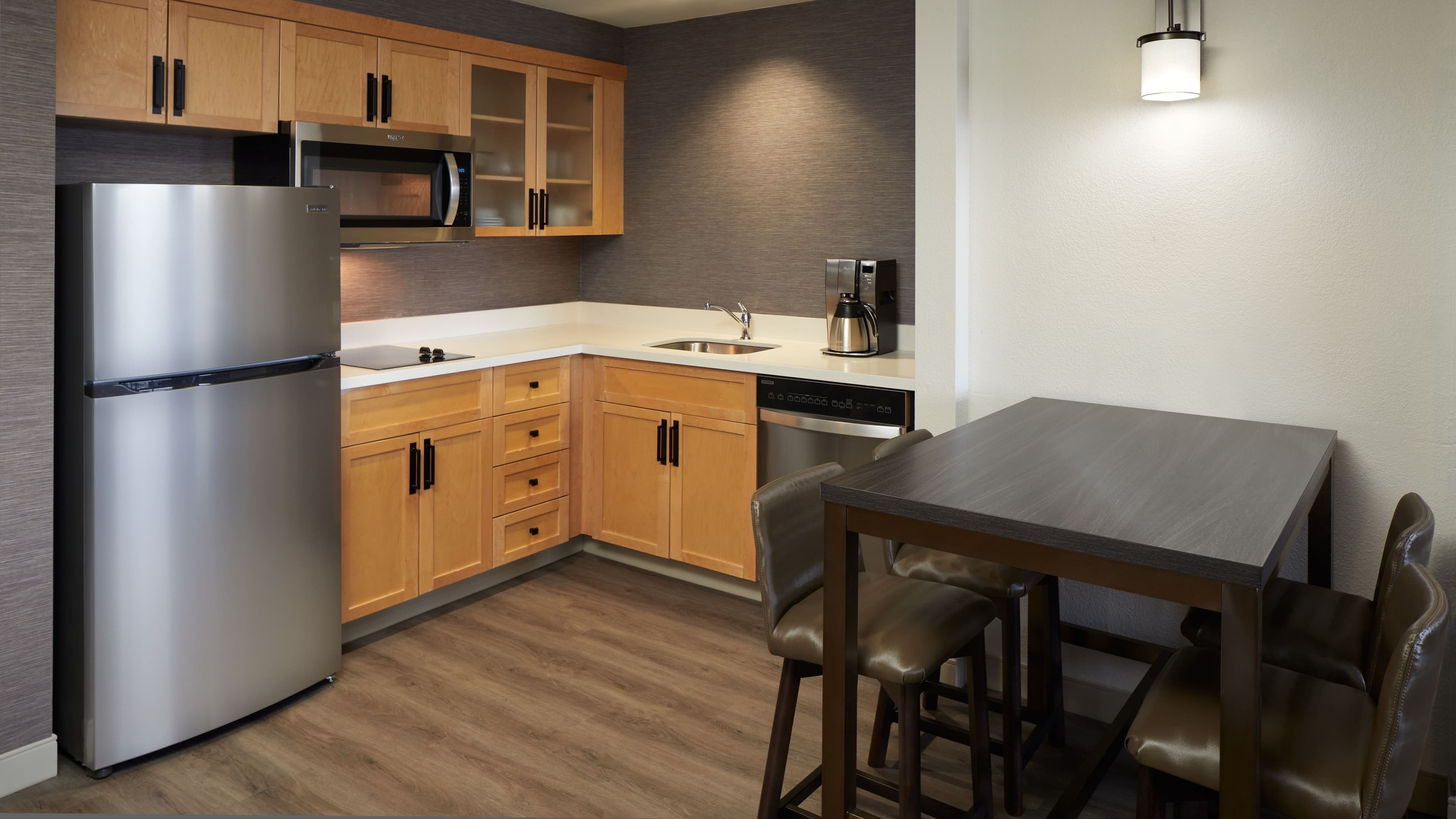 1 Bedroom Suite - Image 3