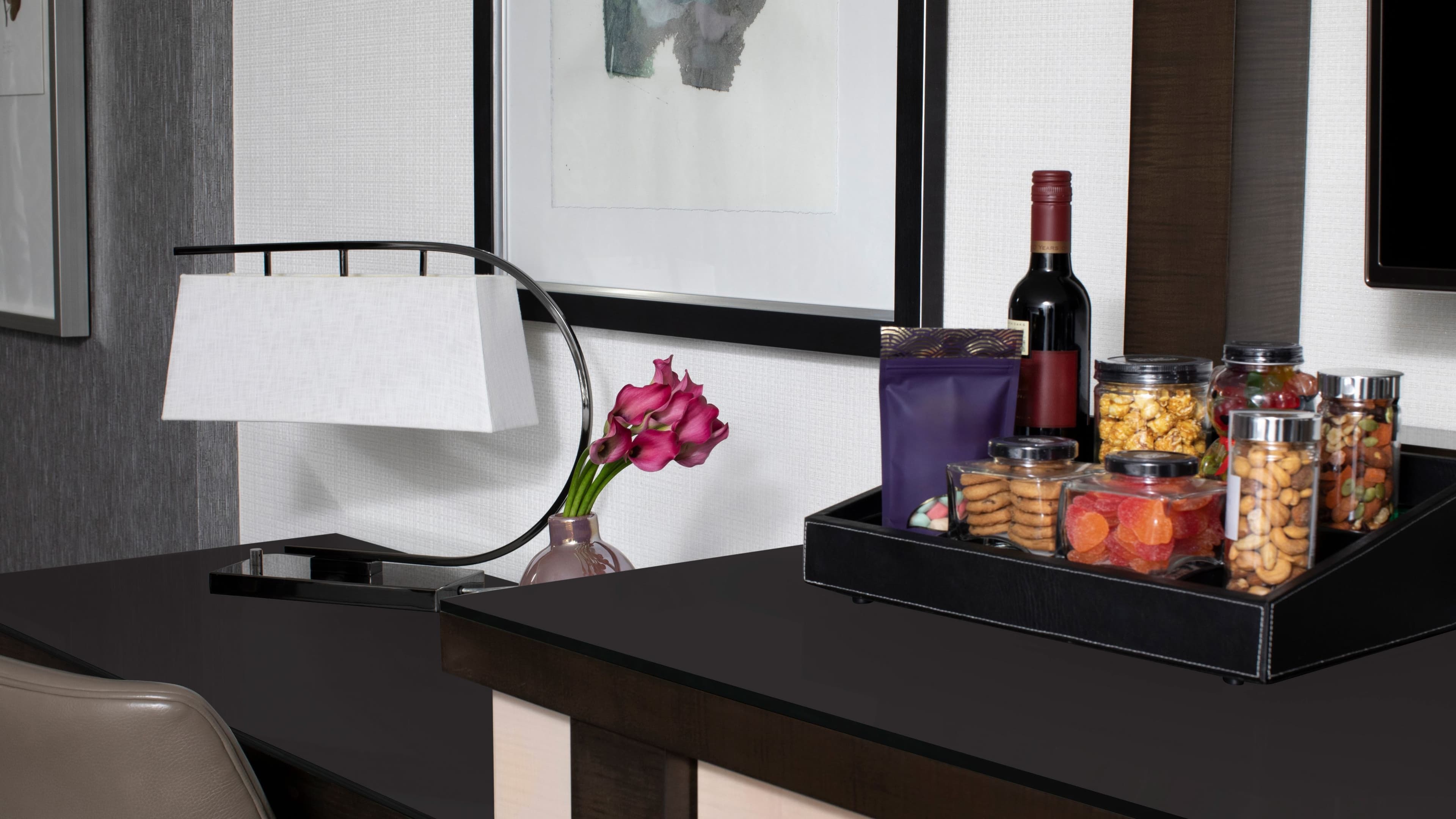 Deluxe Guest room - Image 5