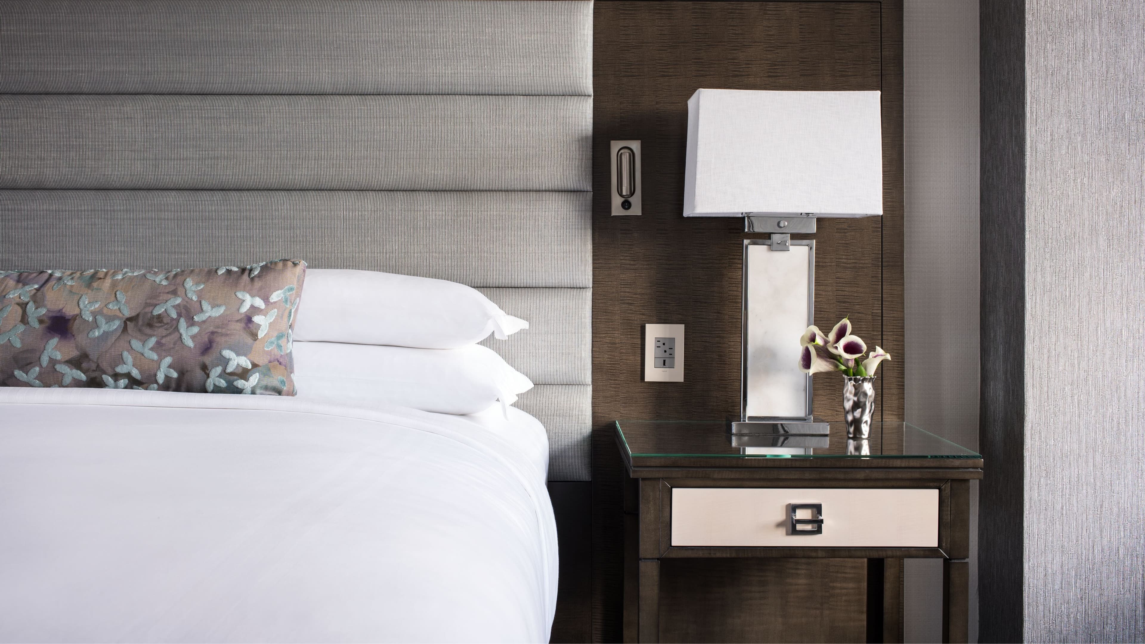 Deluxe Guest room - Image 2