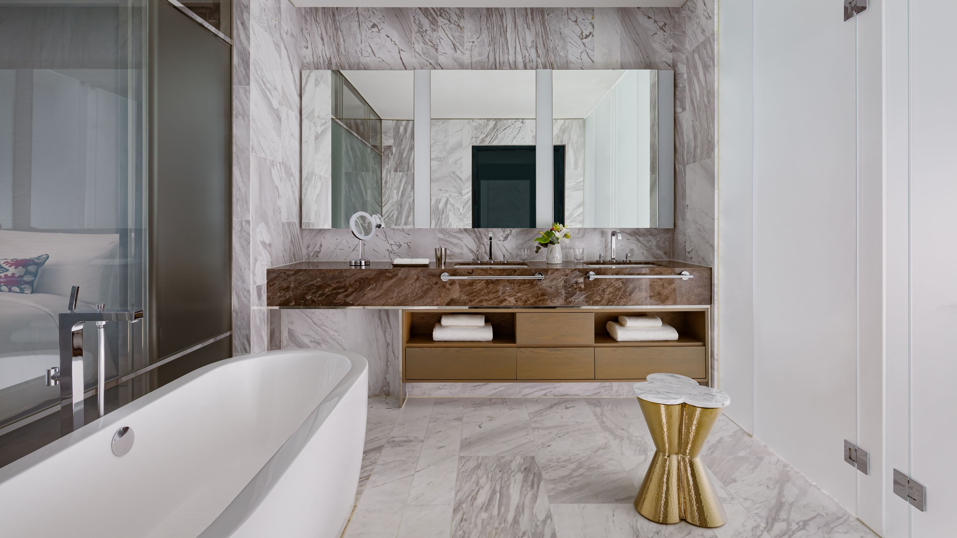 Deluxe Guest room - Image 2