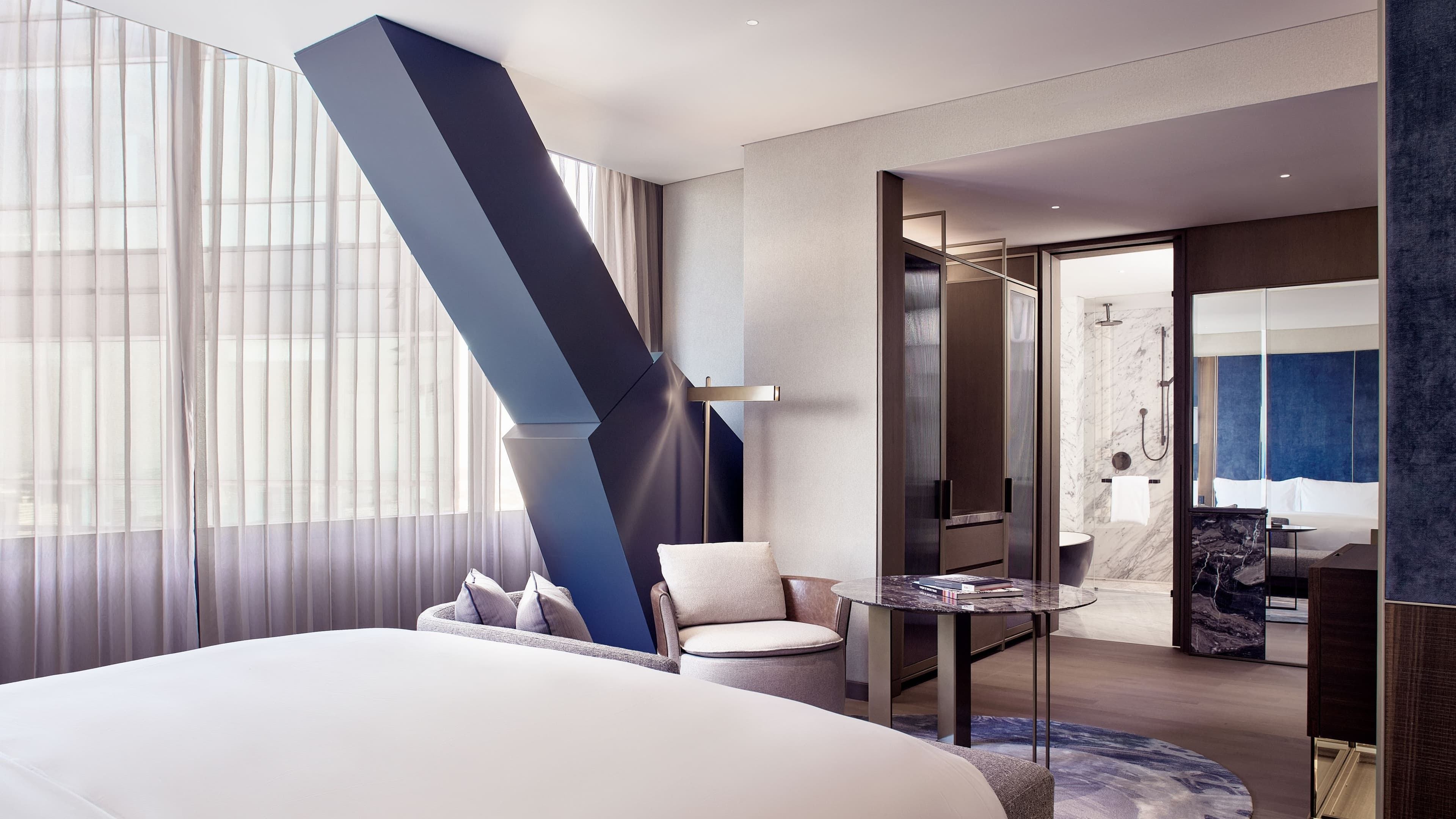 Deluxe Guest room - Image 4