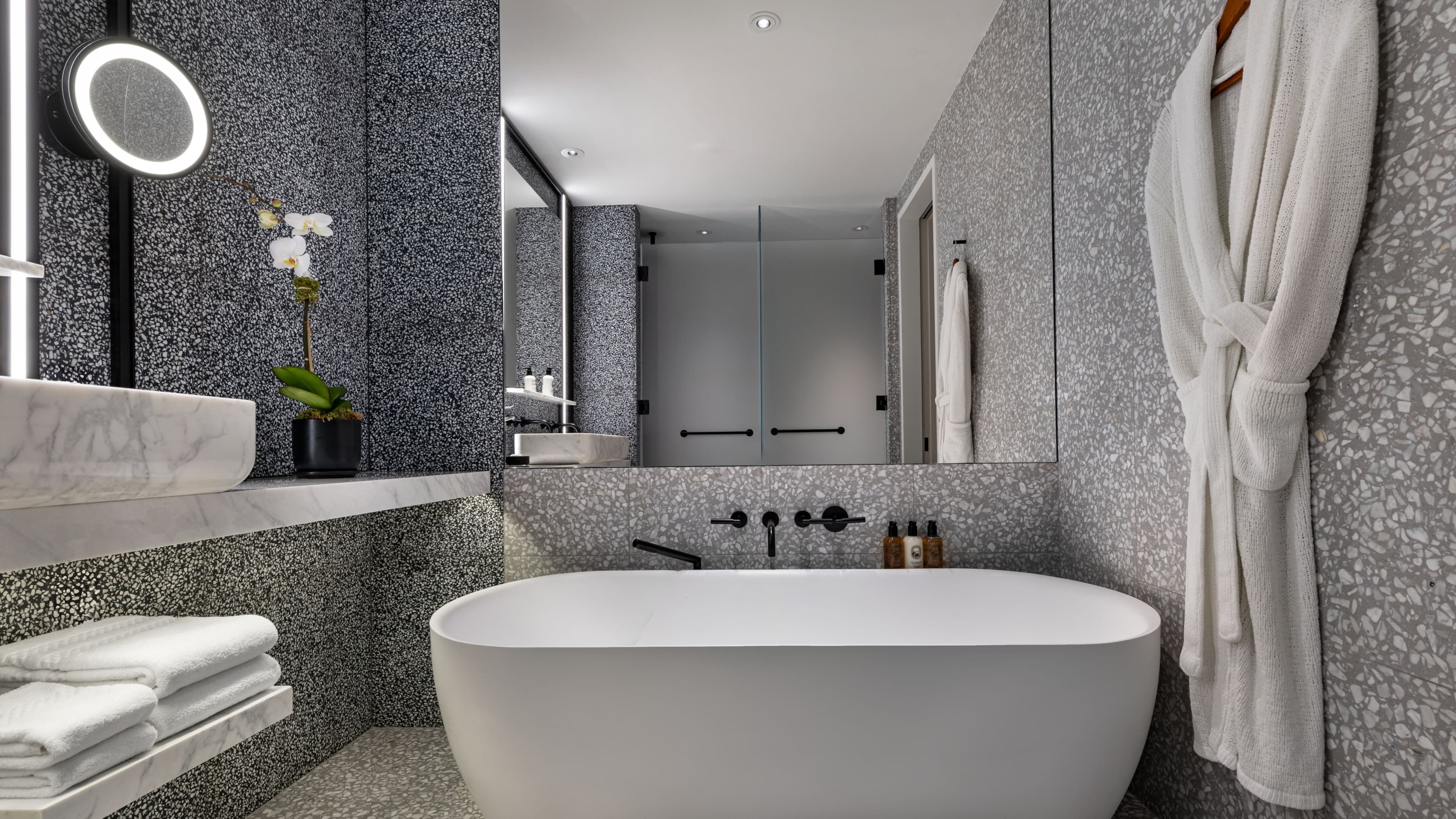 Superior Room - Image 6