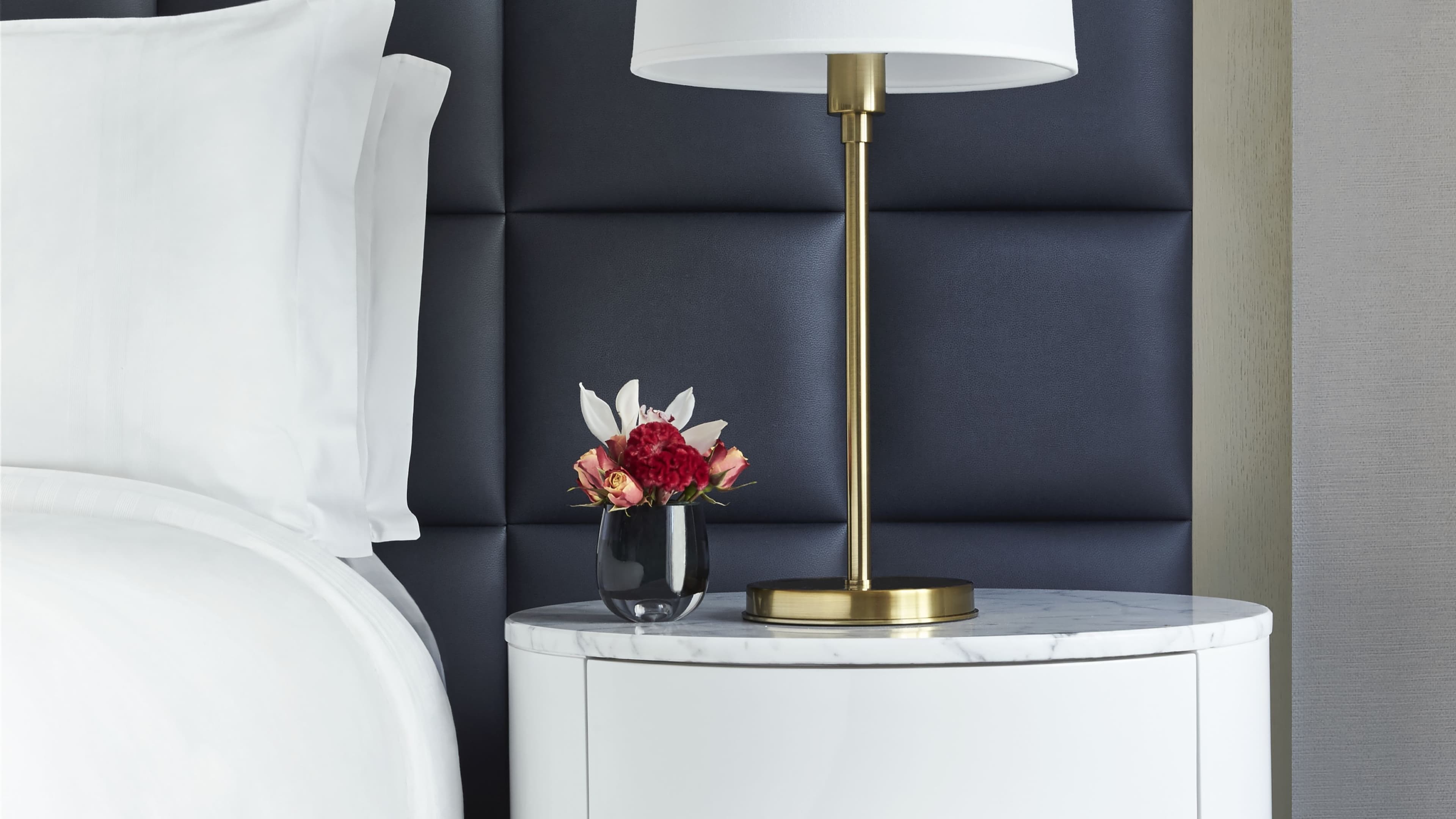 Deluxe Double Room - Image 2