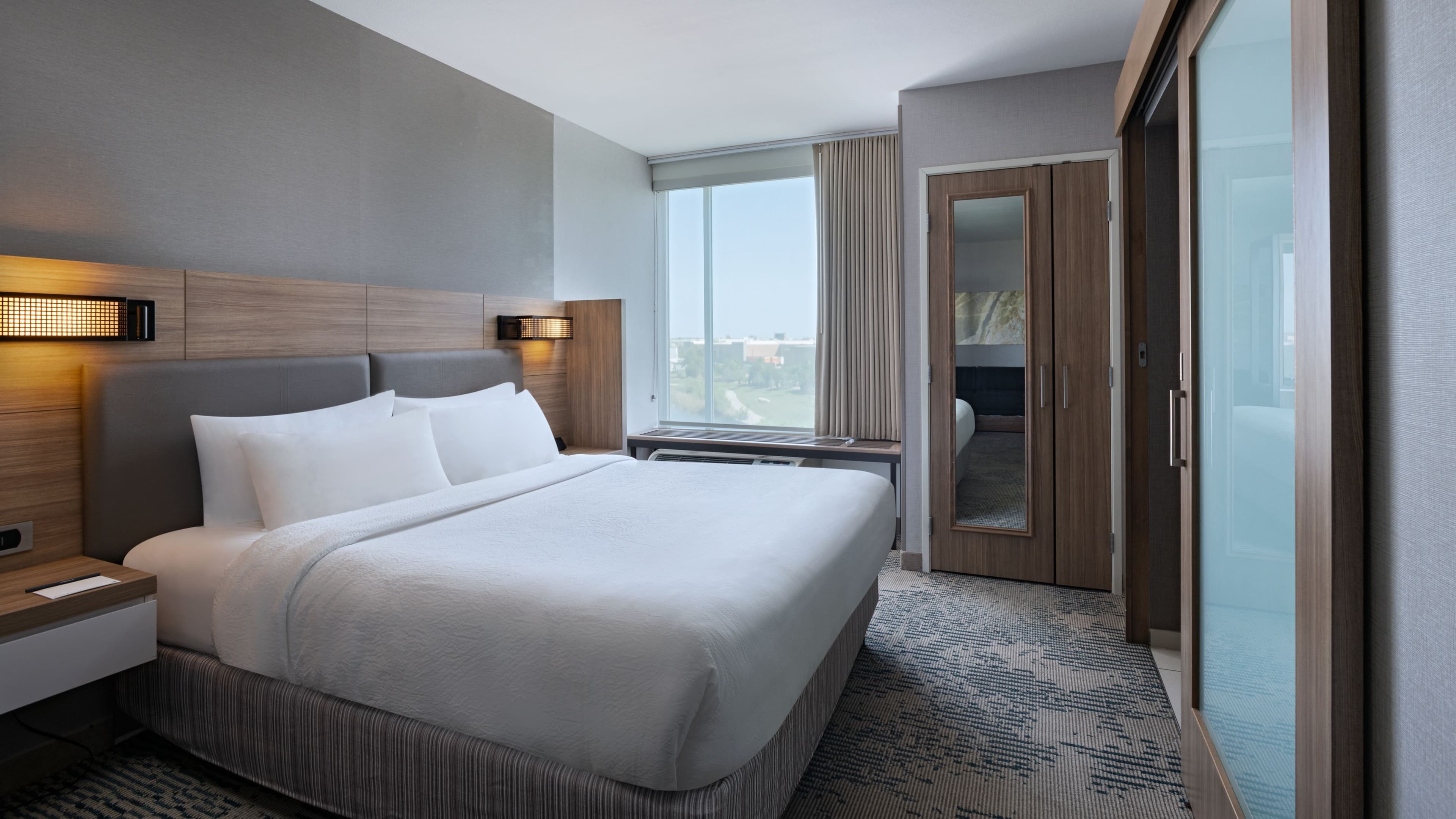 King Suite - Image 1