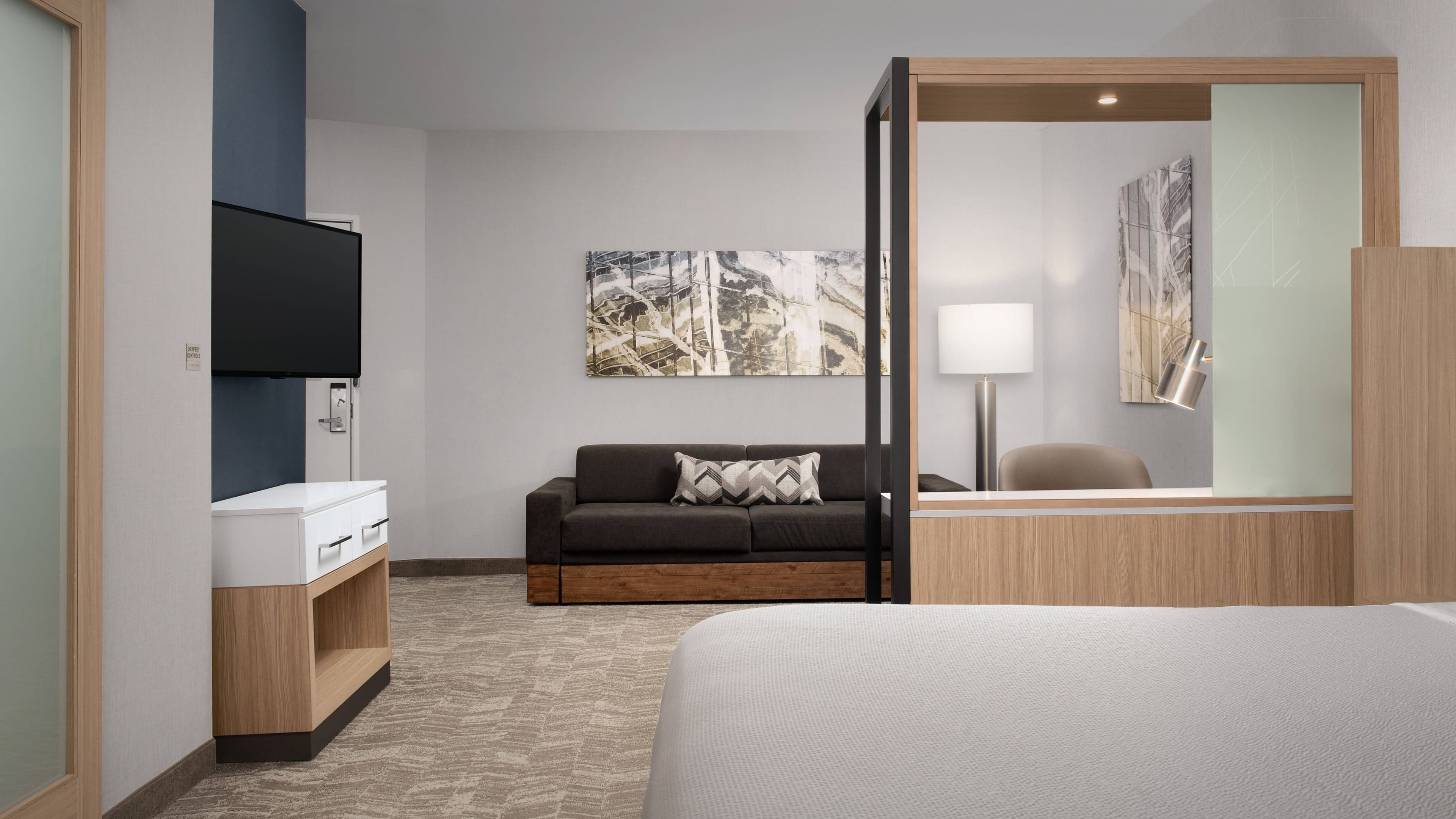 Studio Suite - Image 11