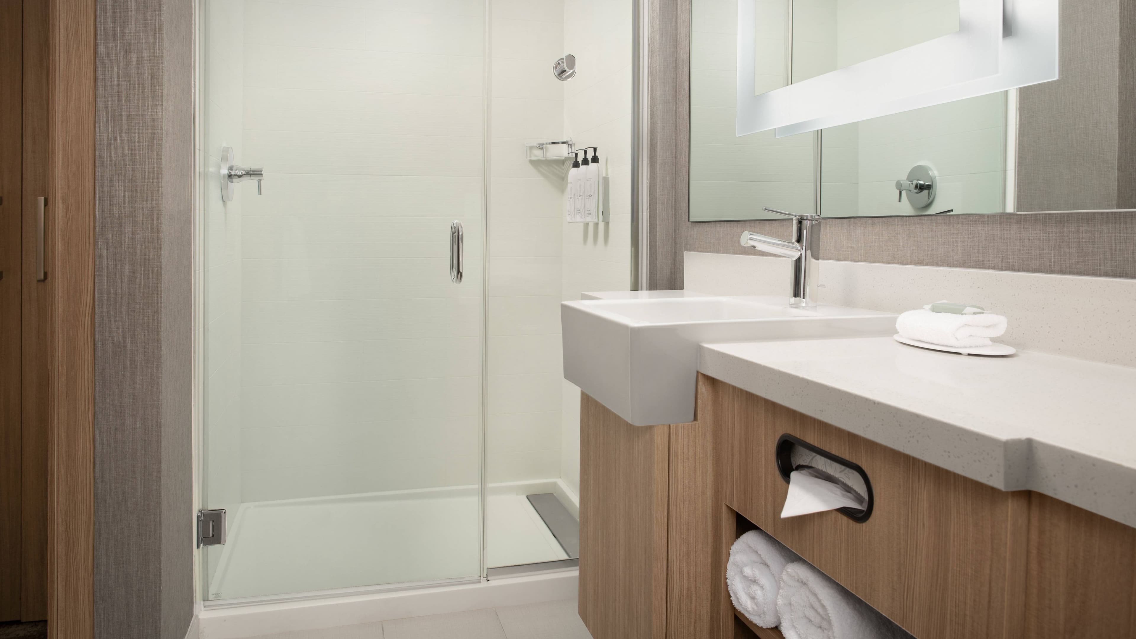 Studio Suite - Image 20