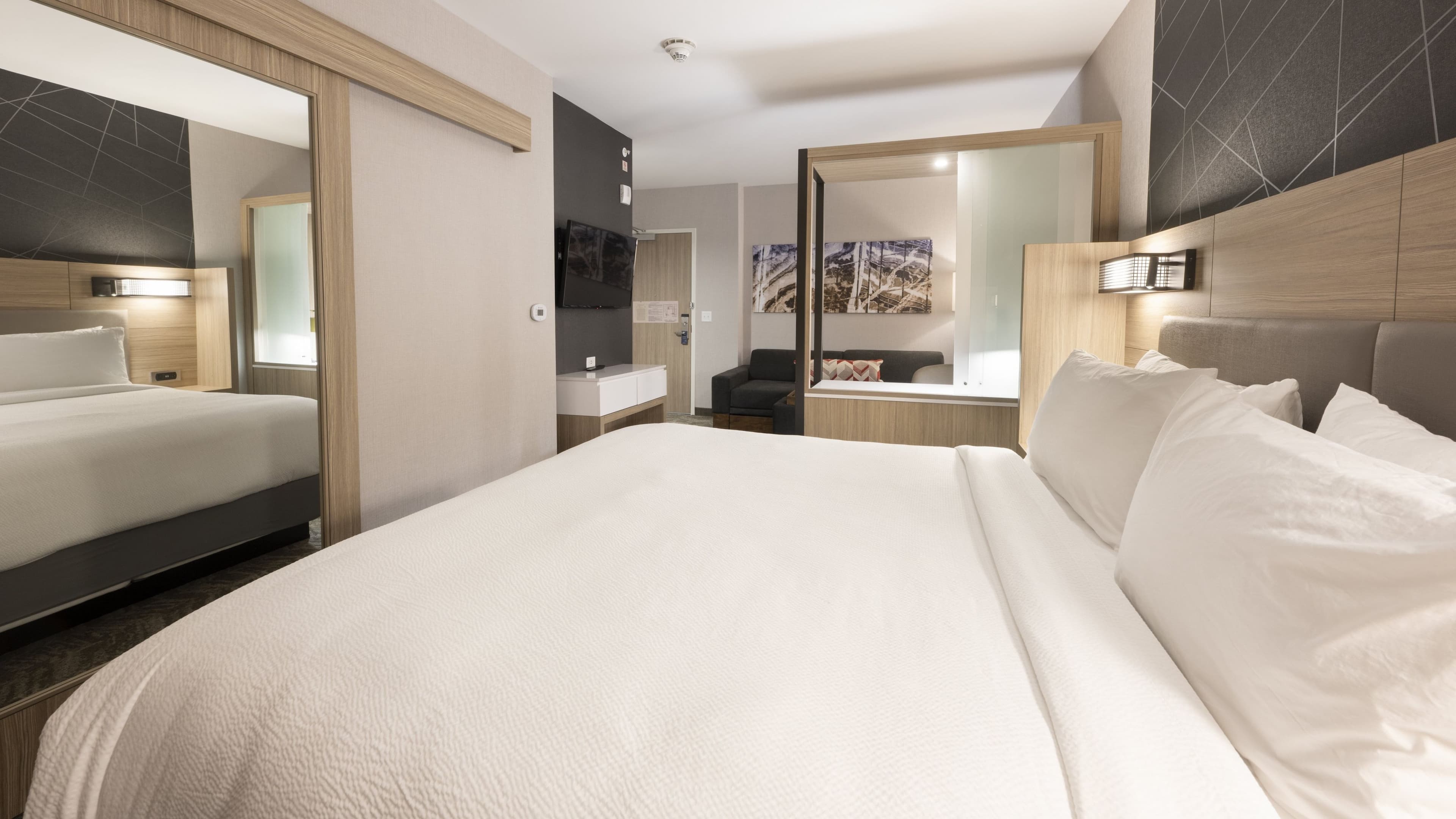 King Suite - Image 3