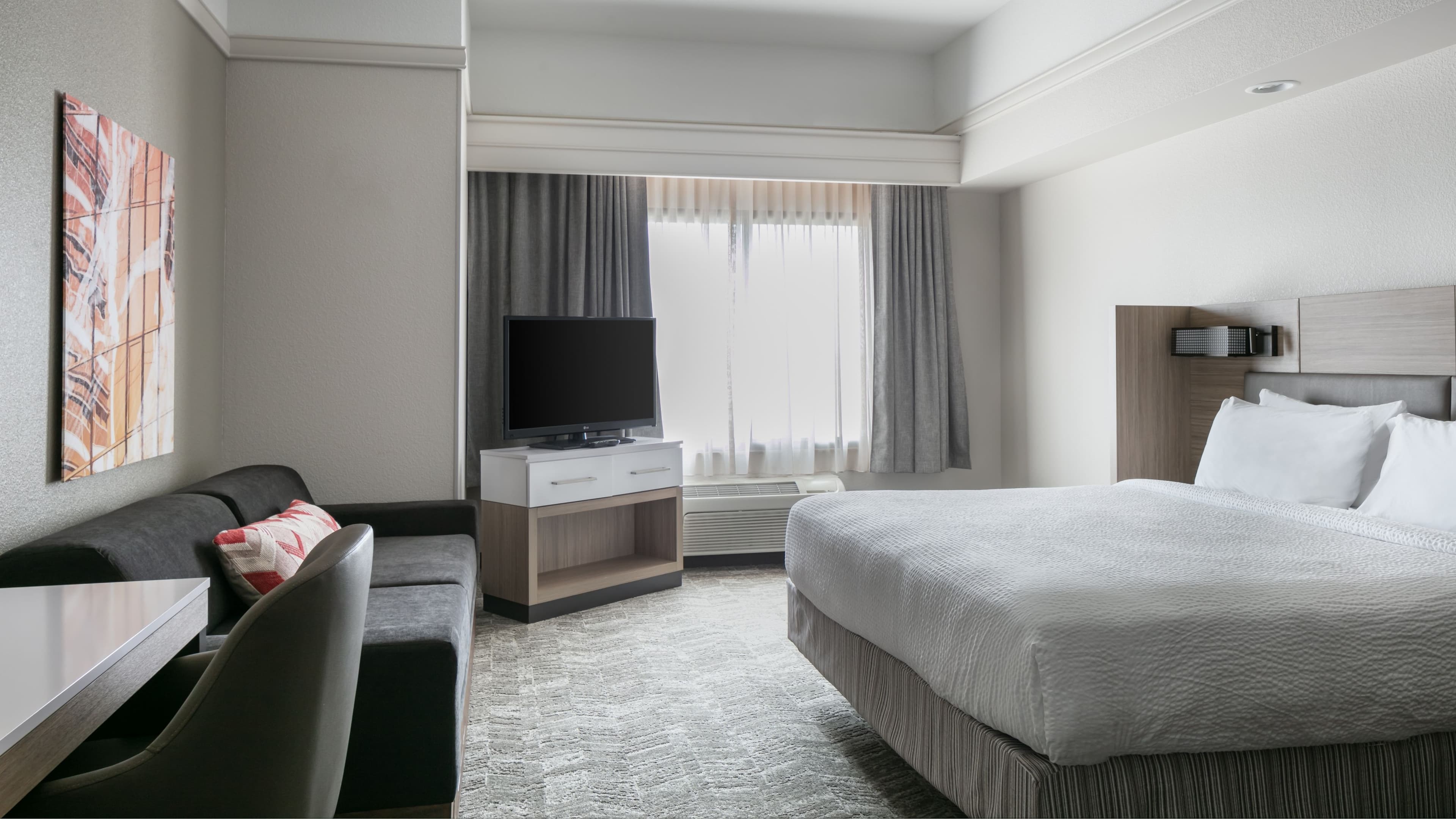 Larger Studio - Image 2