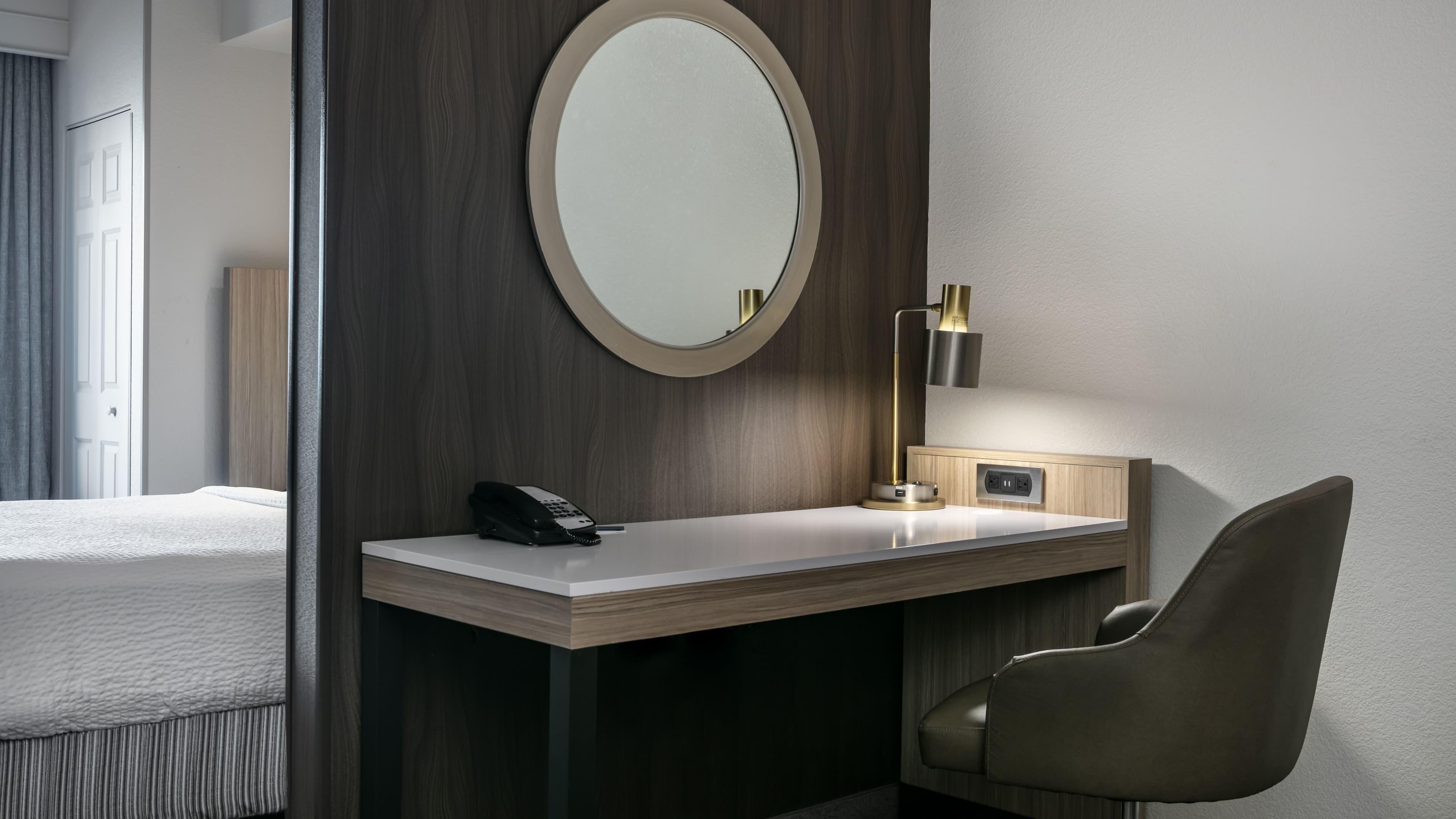 Larger Studio - Image 4