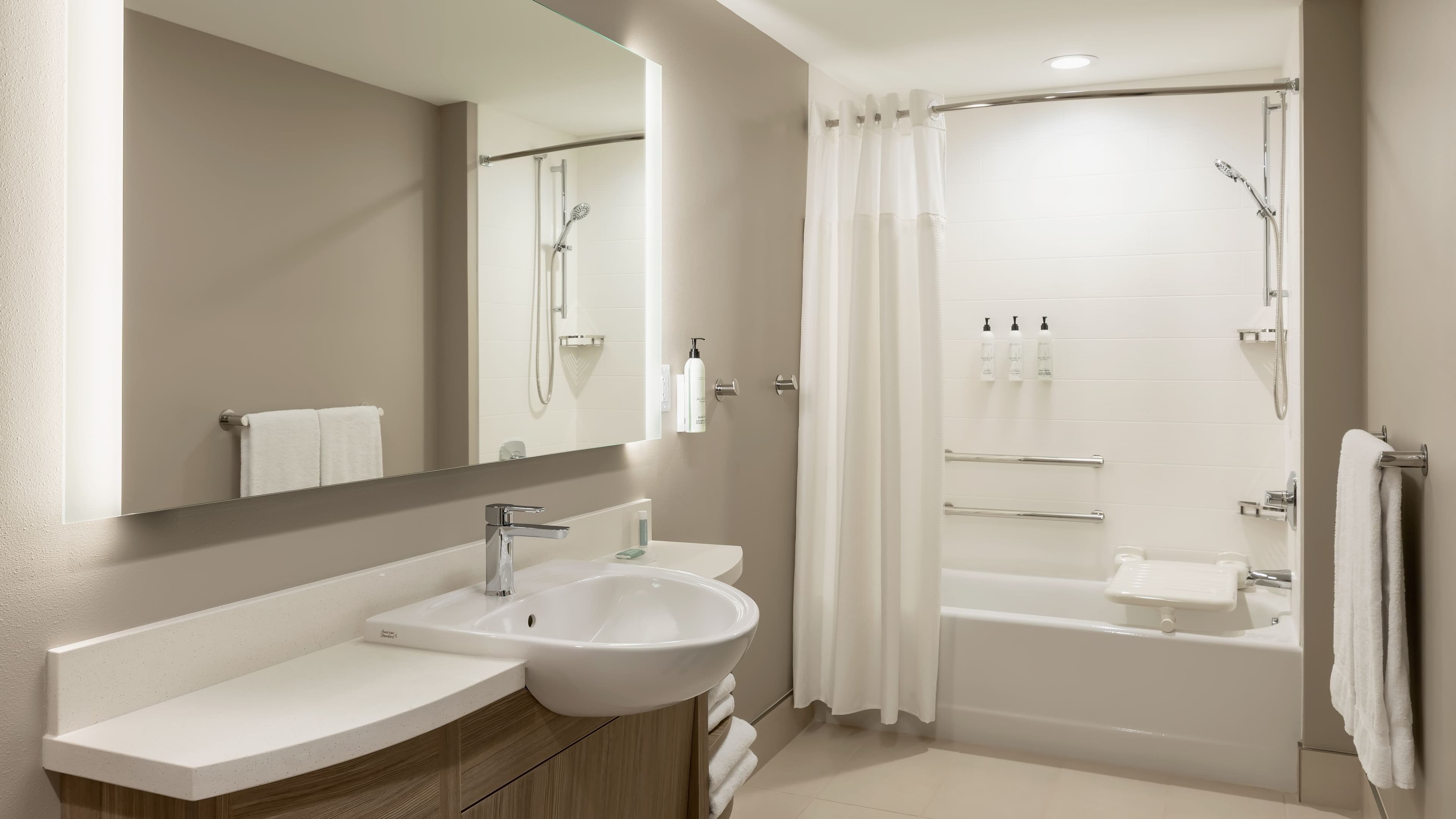 Studio Suite - Image 7