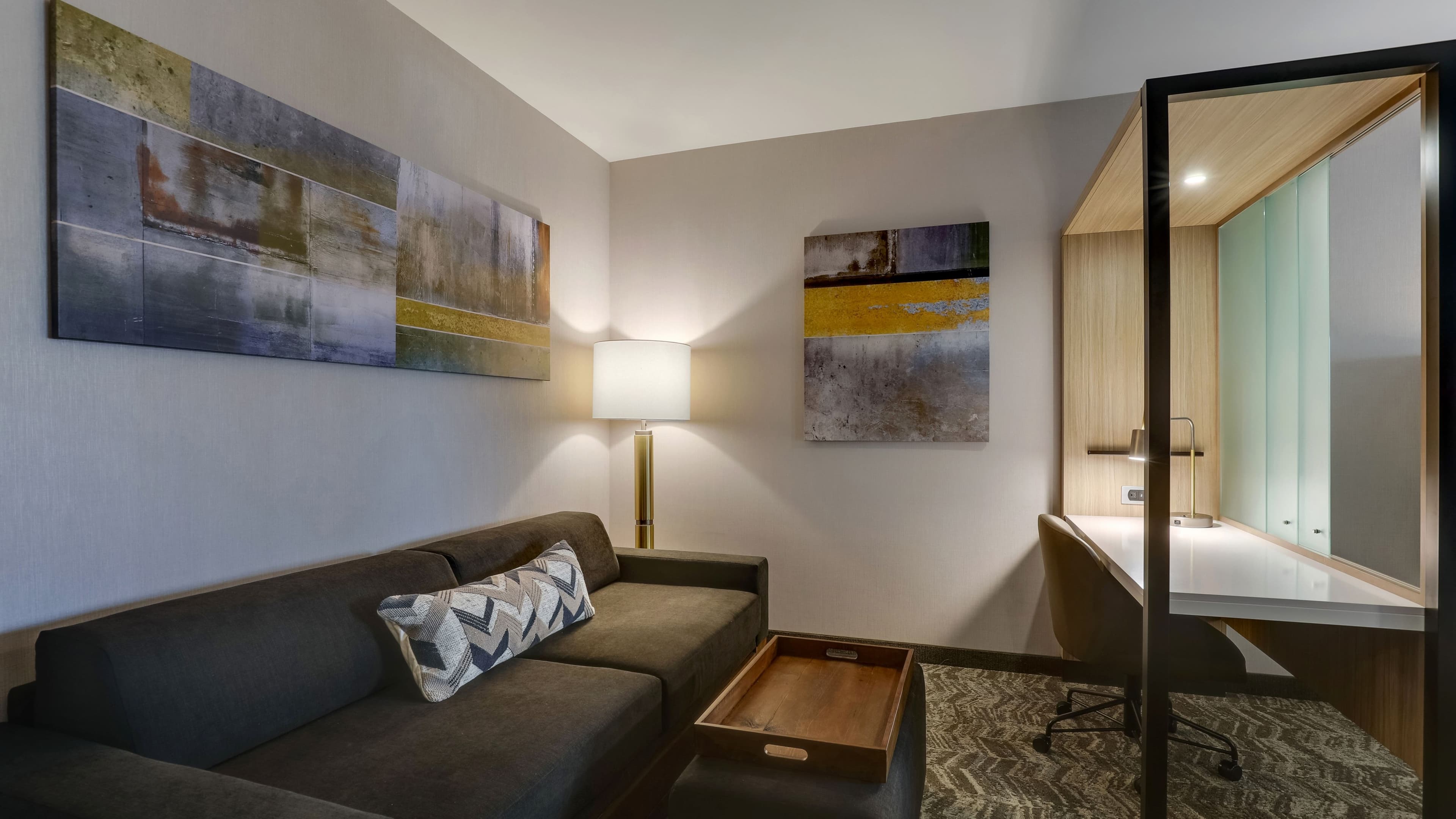 1 King Guest Room - Image 4