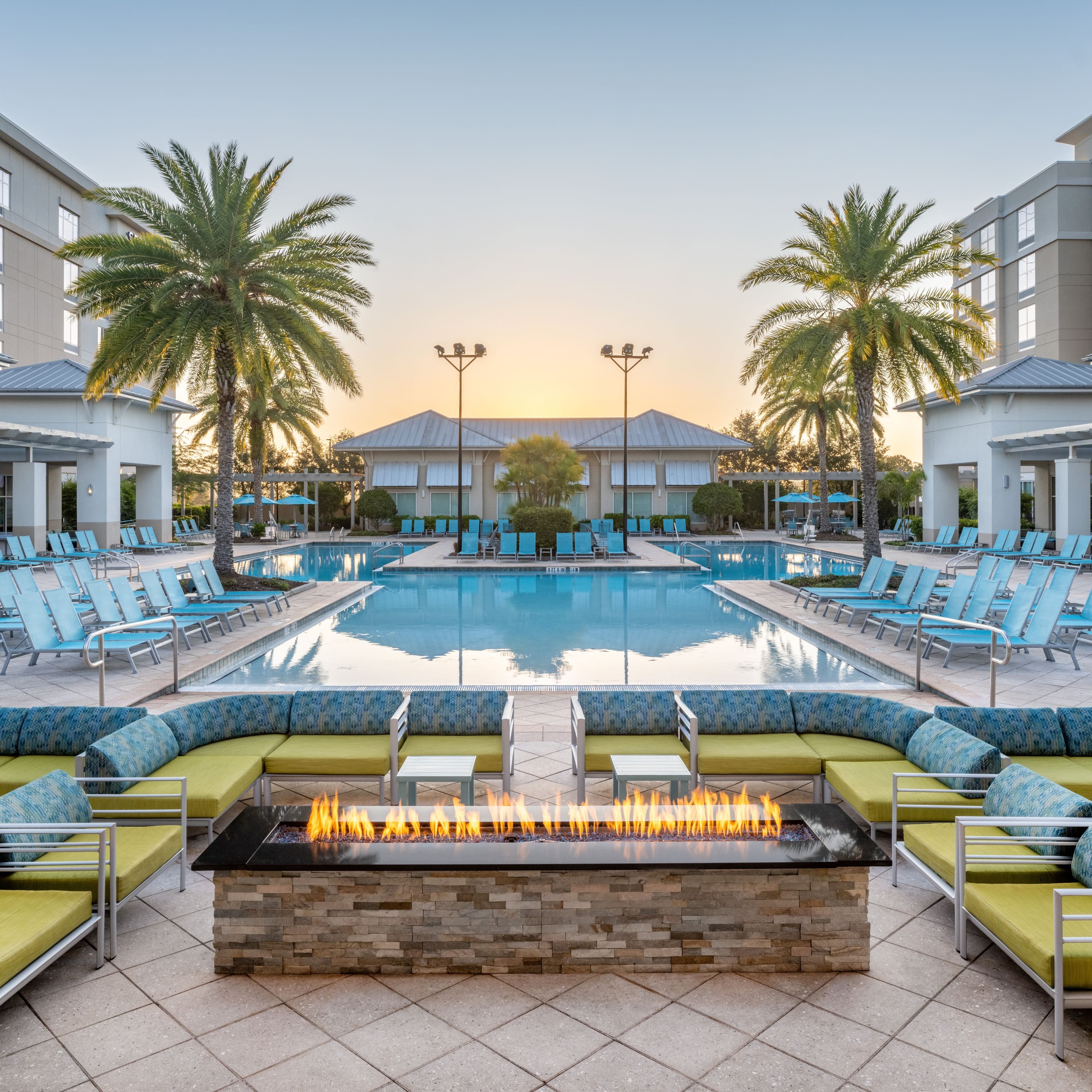 SpringHill Suites Orlando at FLAMINGO CROSSINGS® Town Center/Western Entrance