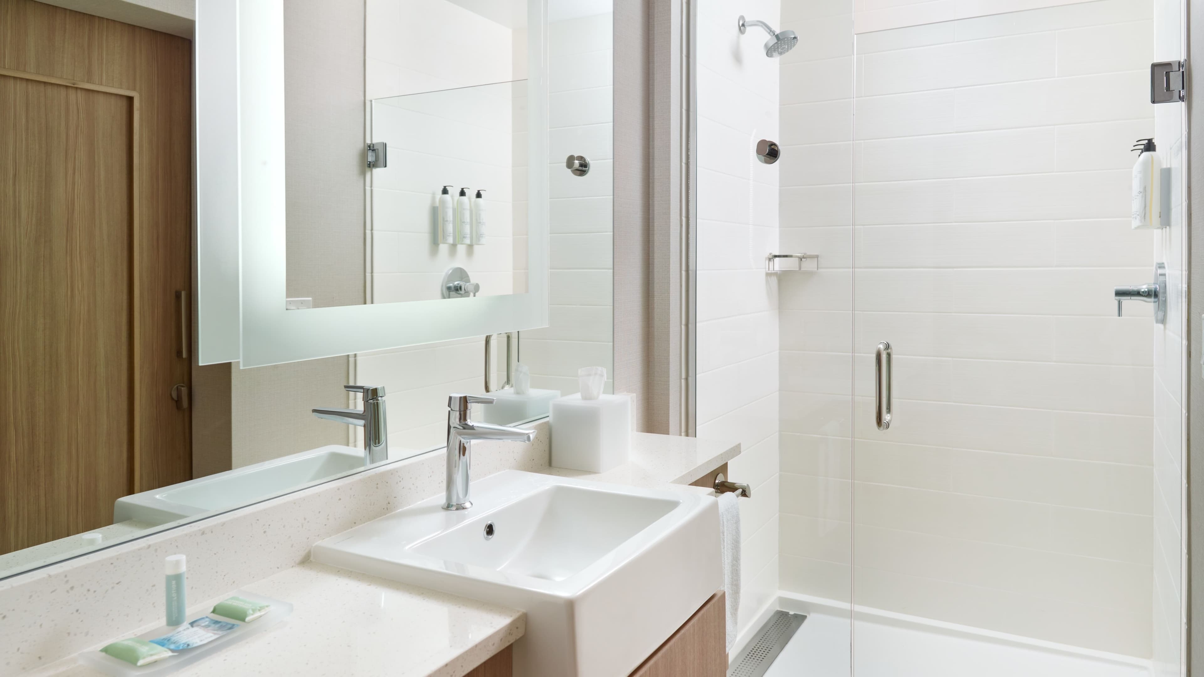 King Suite - Image 7