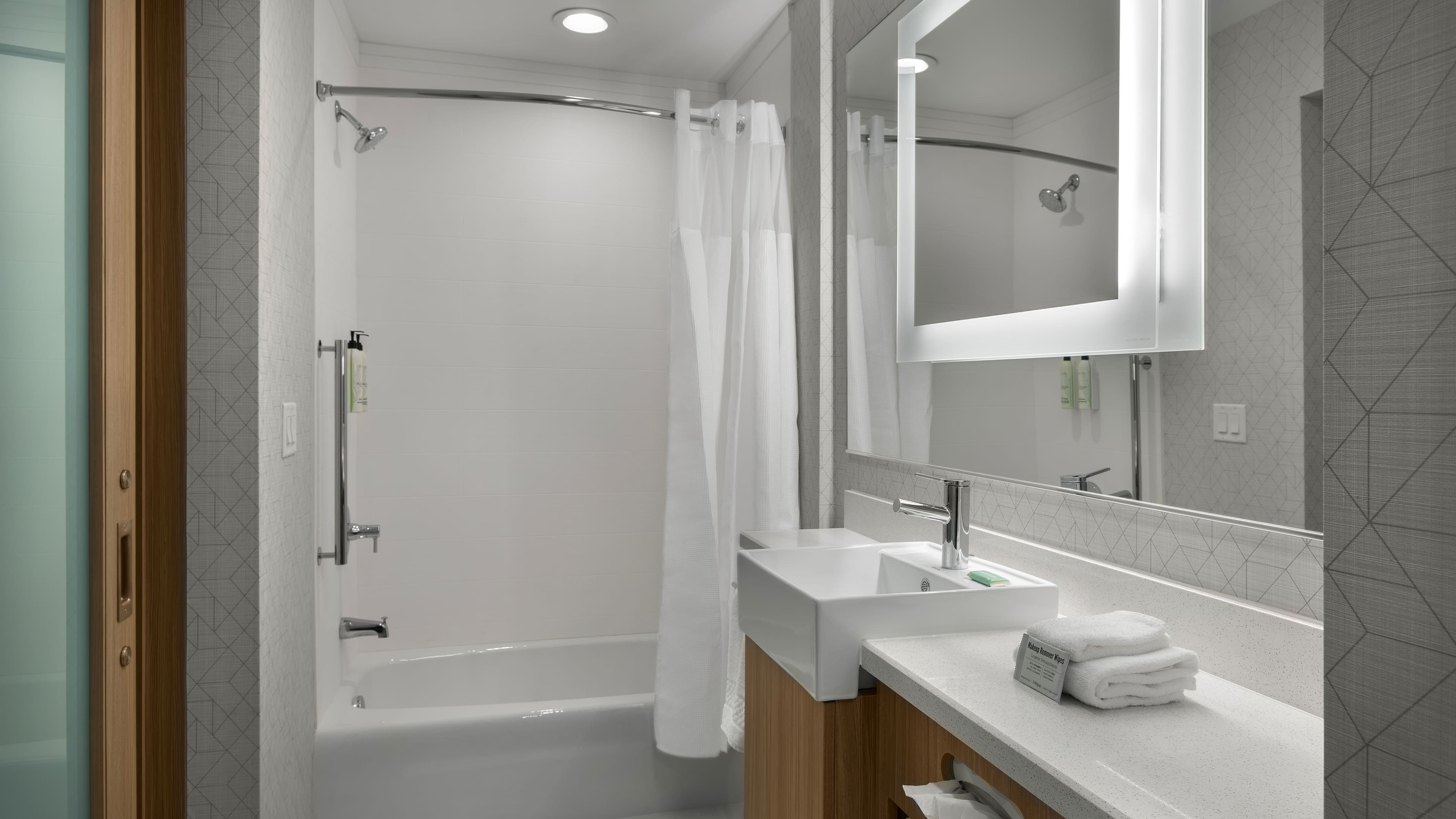 King Suite - Image 5