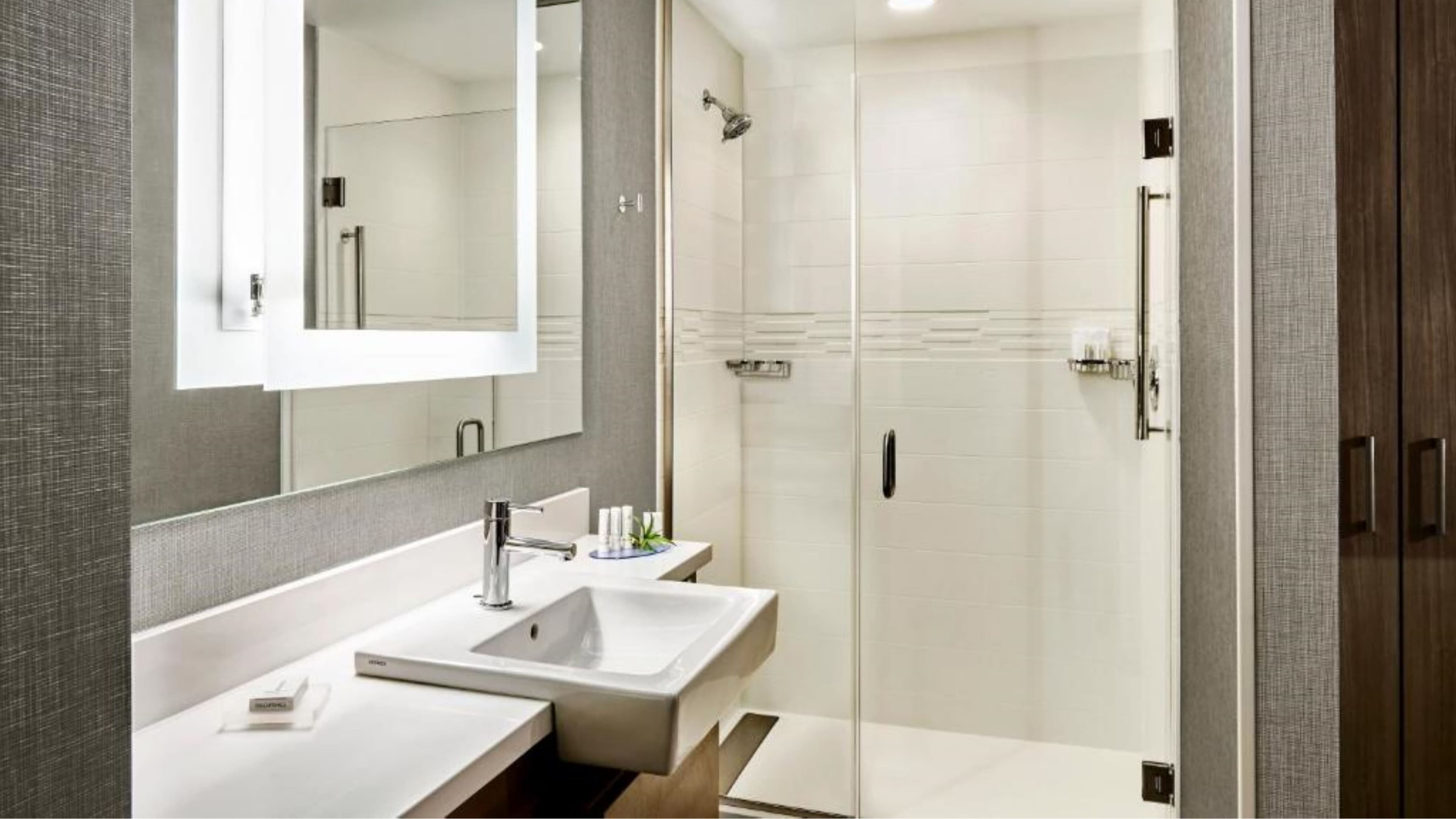 Larger Studio - Image 5