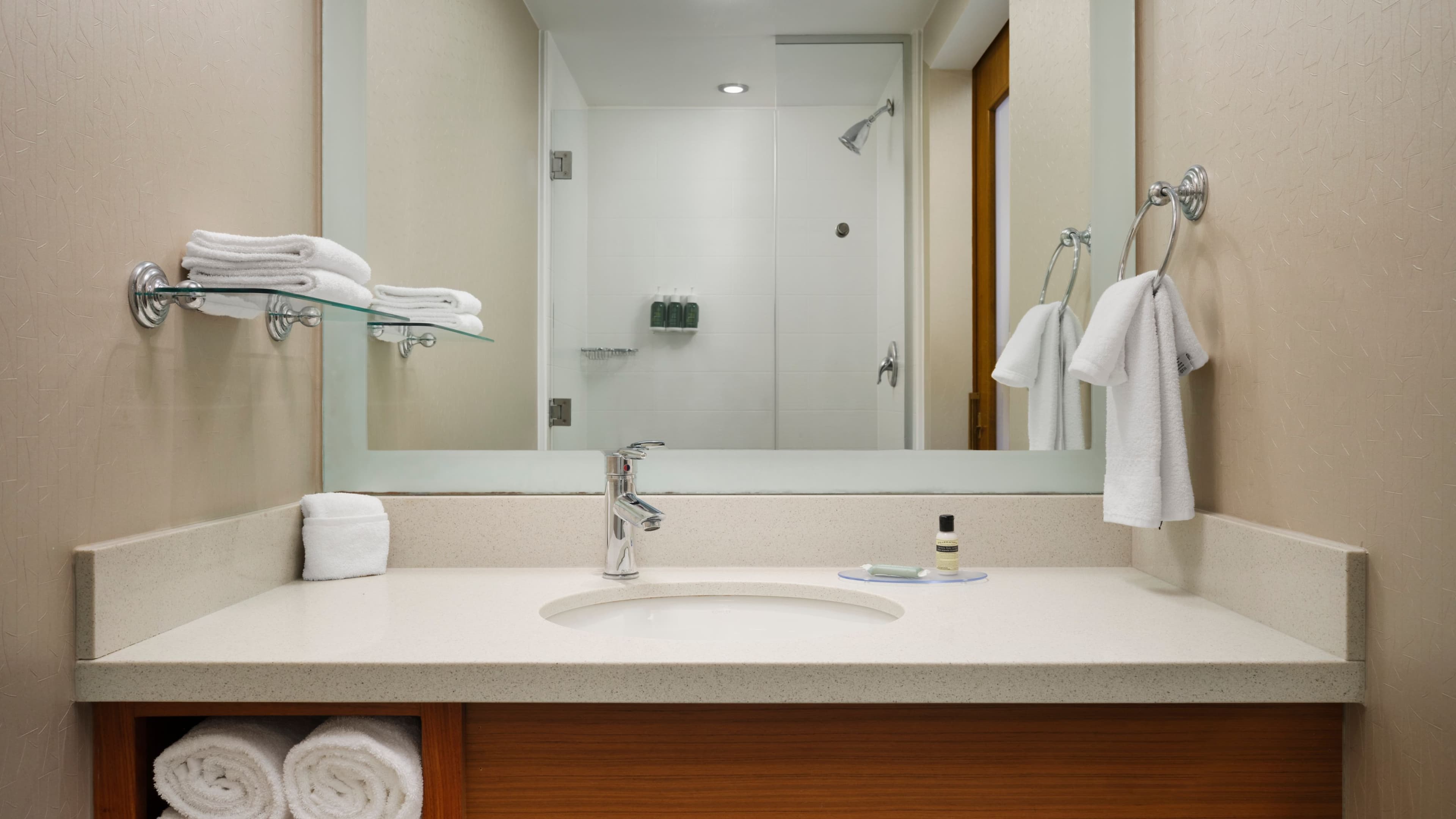 Studio,One King - Image 6