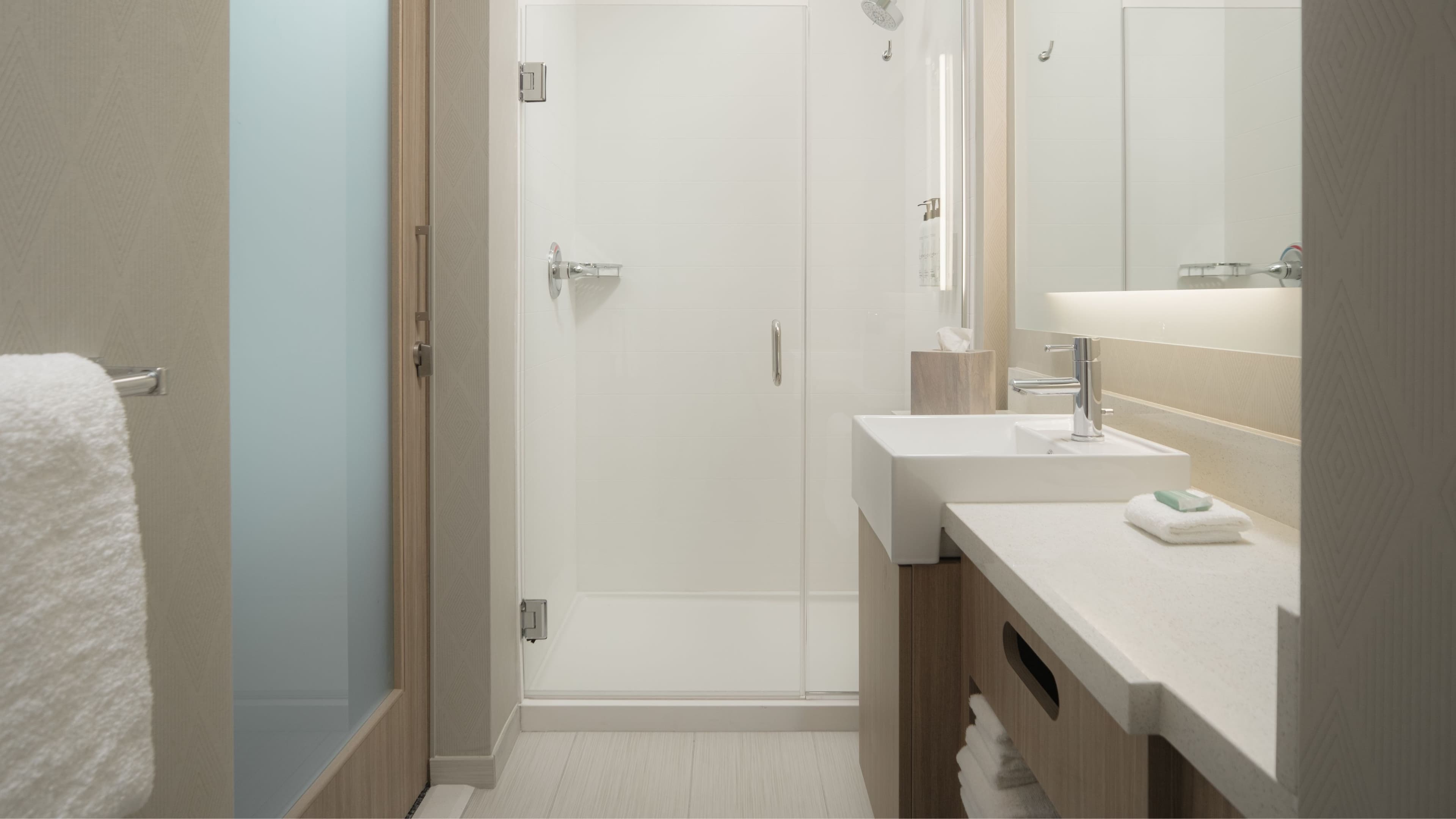 King Suite - Image 7