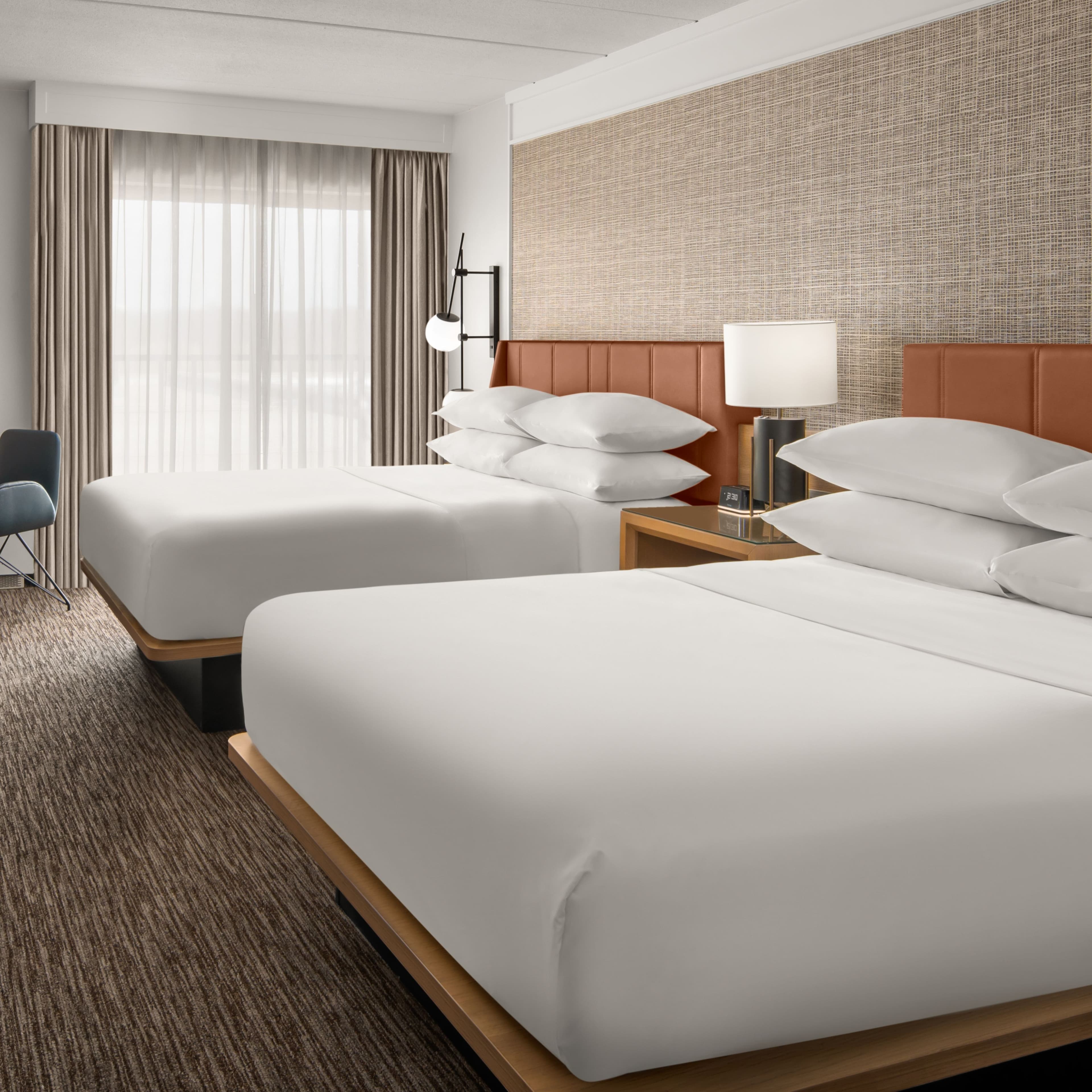 Sheraton Milwaukee Brookfield Hotel