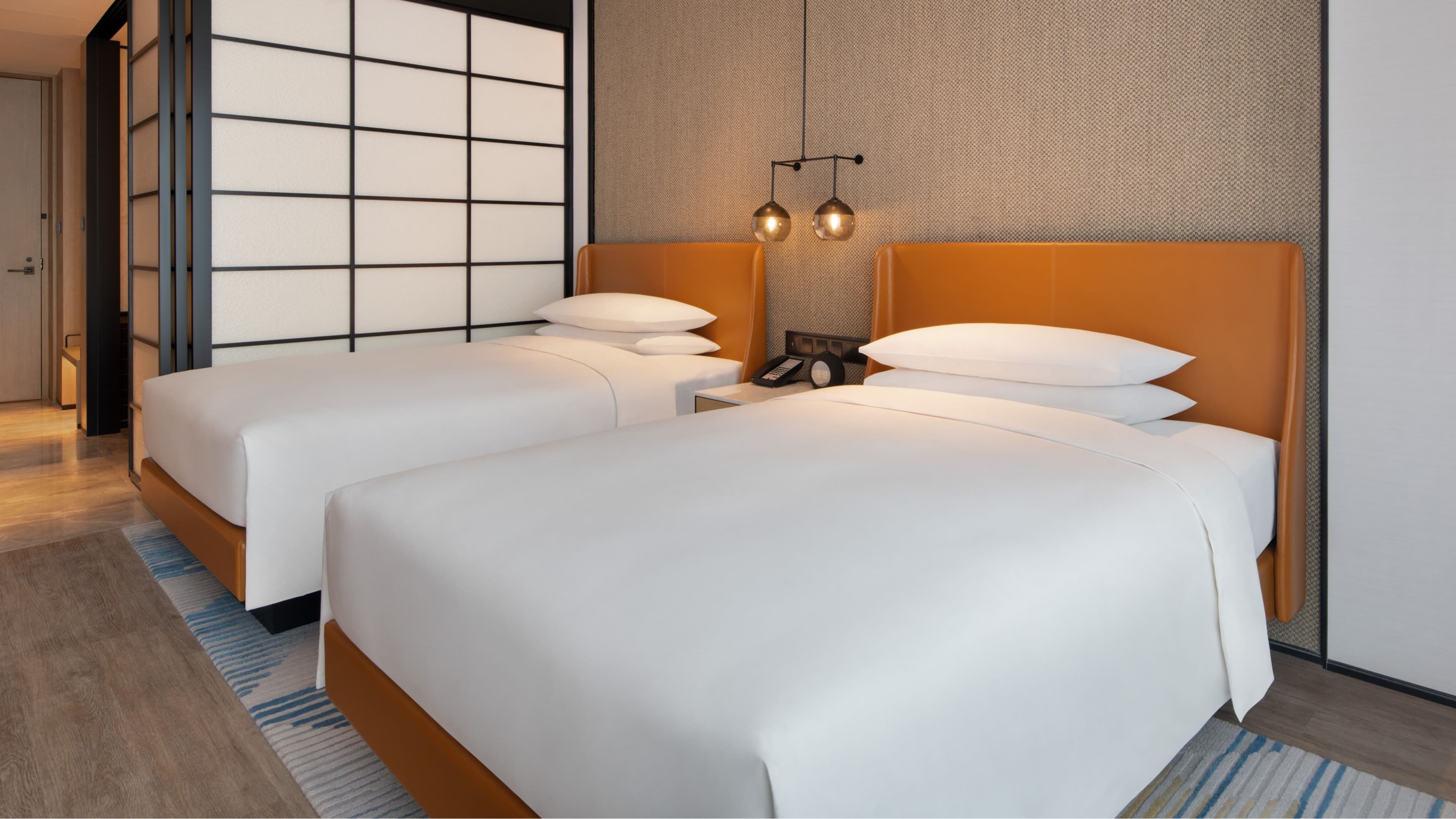 Deluxe Double - Image 2