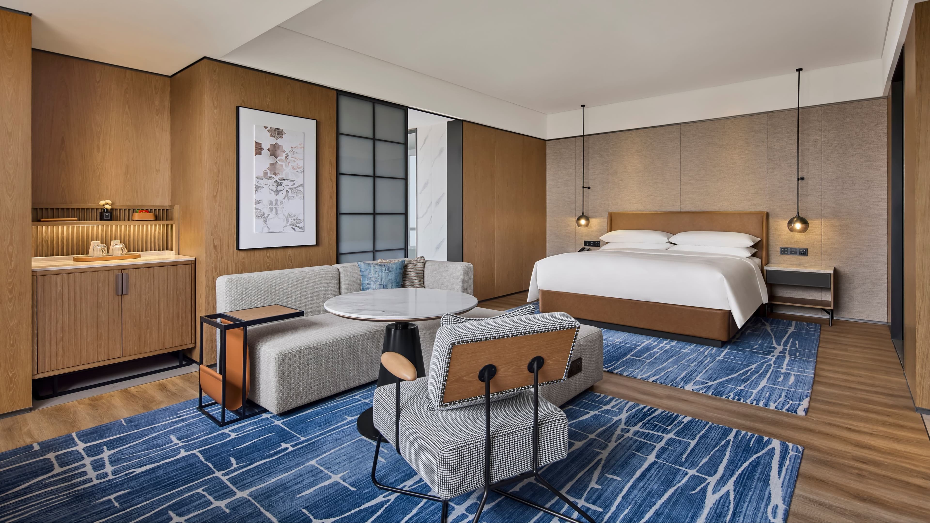 Studio King - Image 1