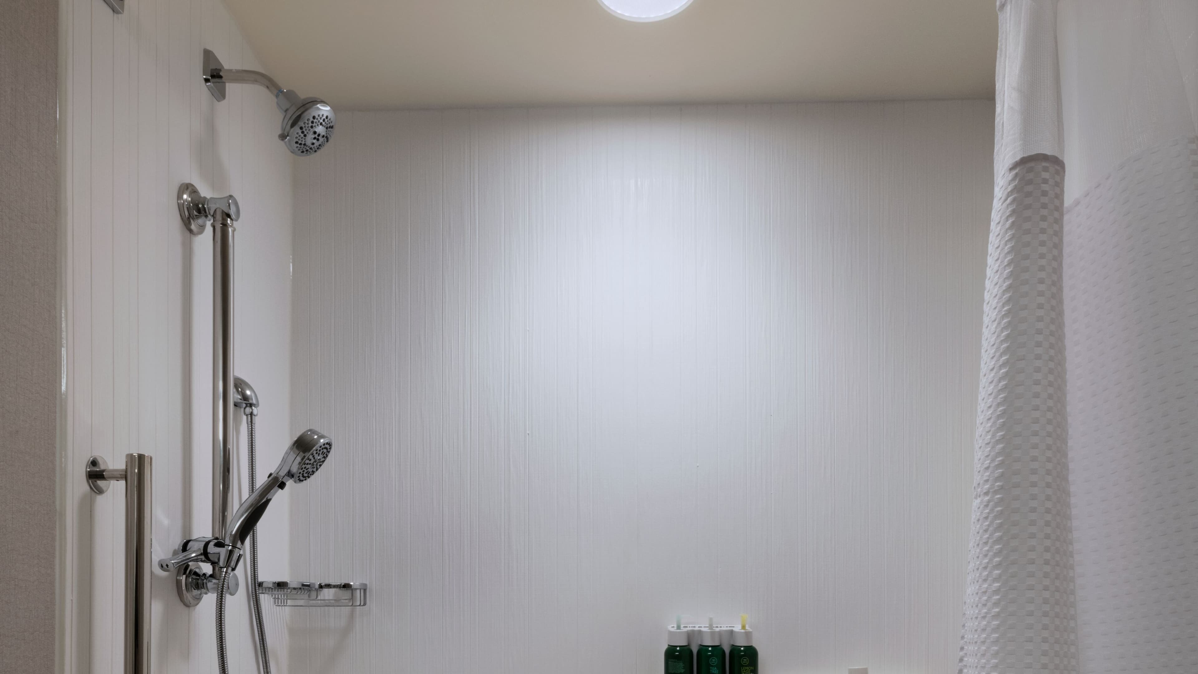 Guest Room King with Sofa - Image 8