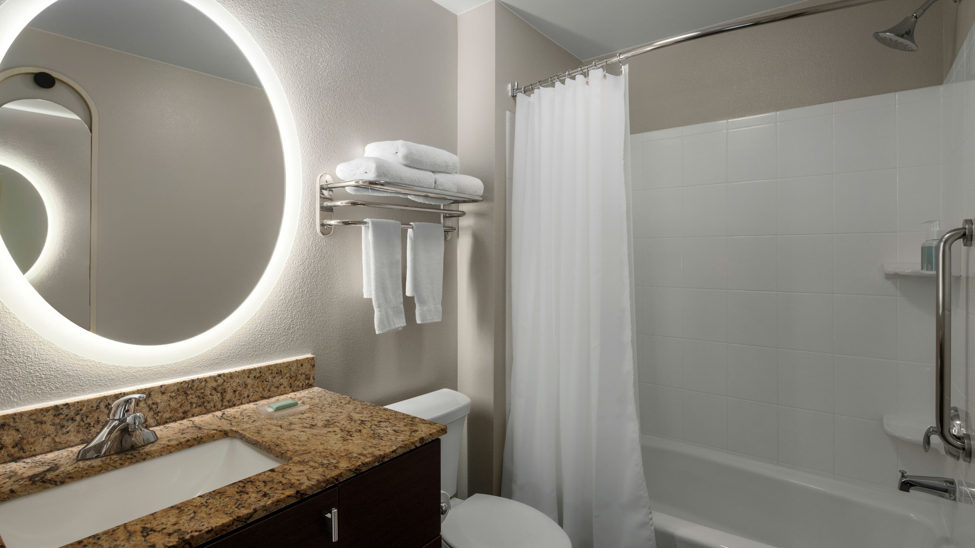 One King Studio Suite - Image 9