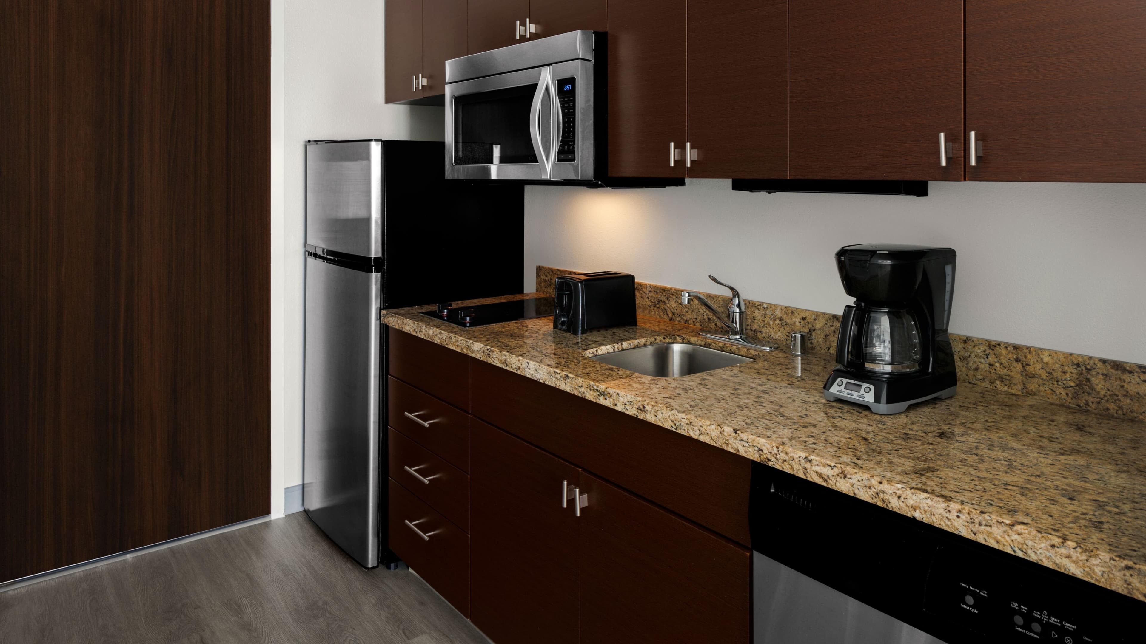 One King Studio Suite - Image 6