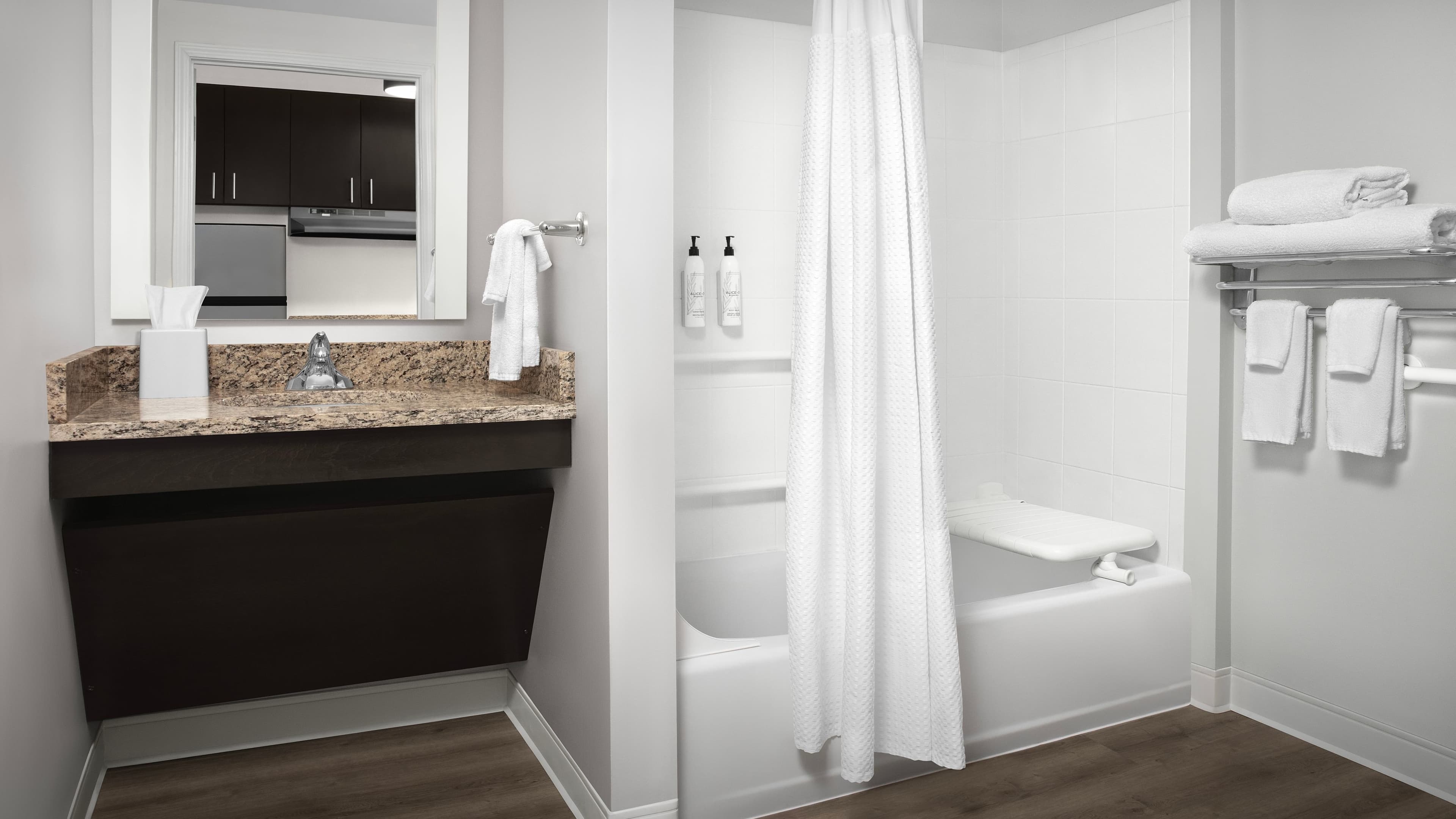 Mobility Accessible King - Image 4