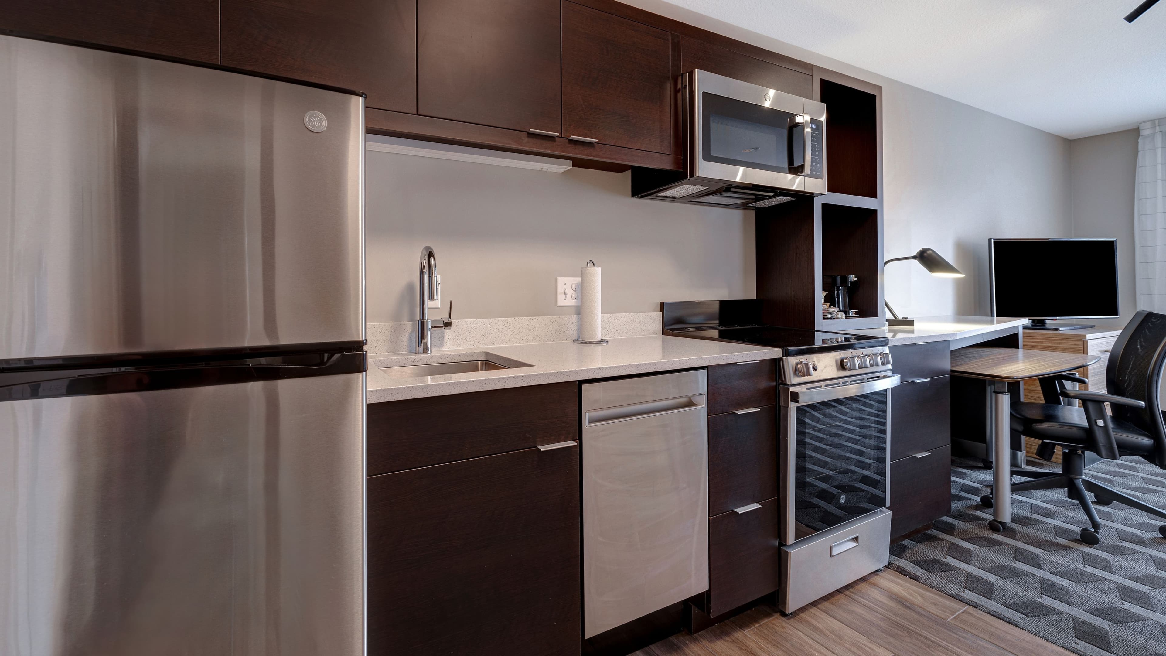 1 Bedroom Suite - Image 5