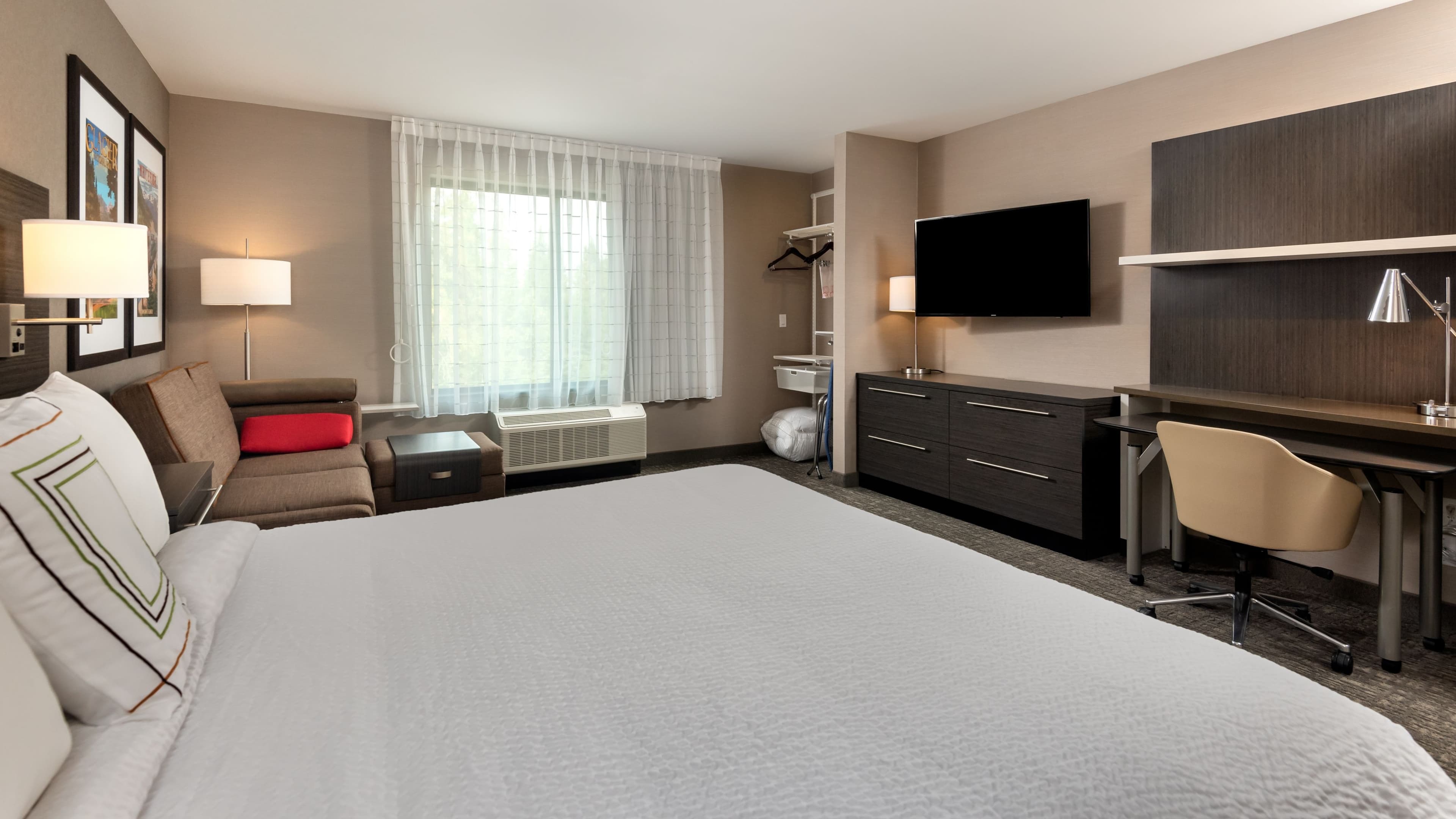 Studio Suite - Image 2