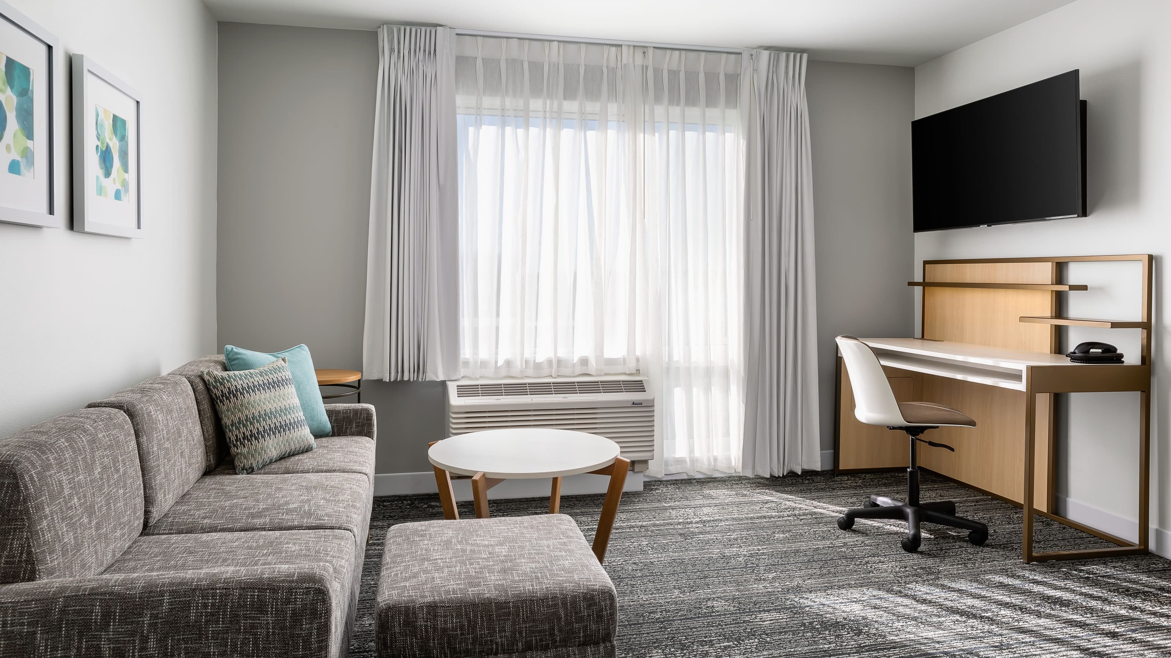 1 Bedroom Suite - Image 3