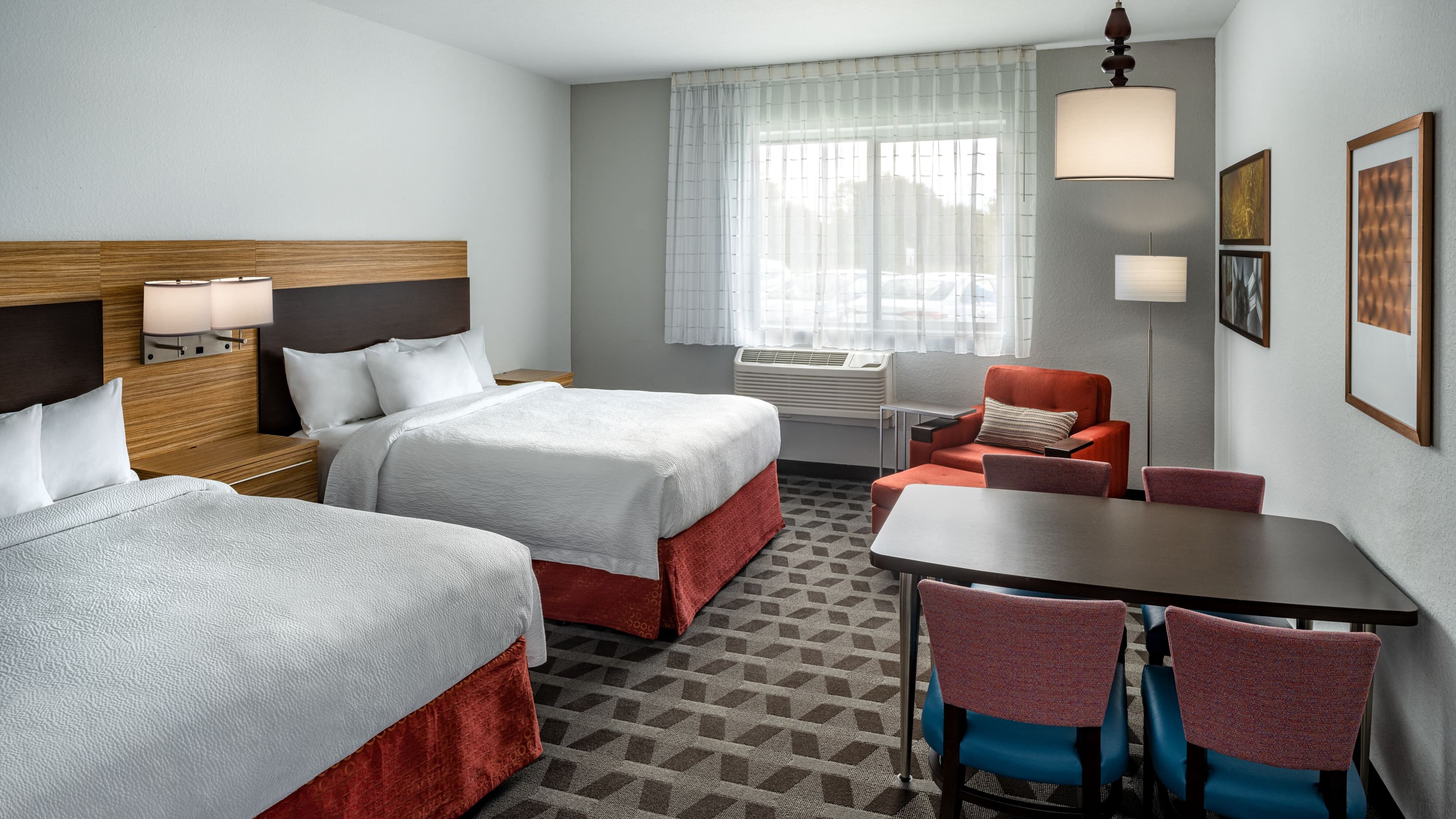 Studio Two Queens - Image 2