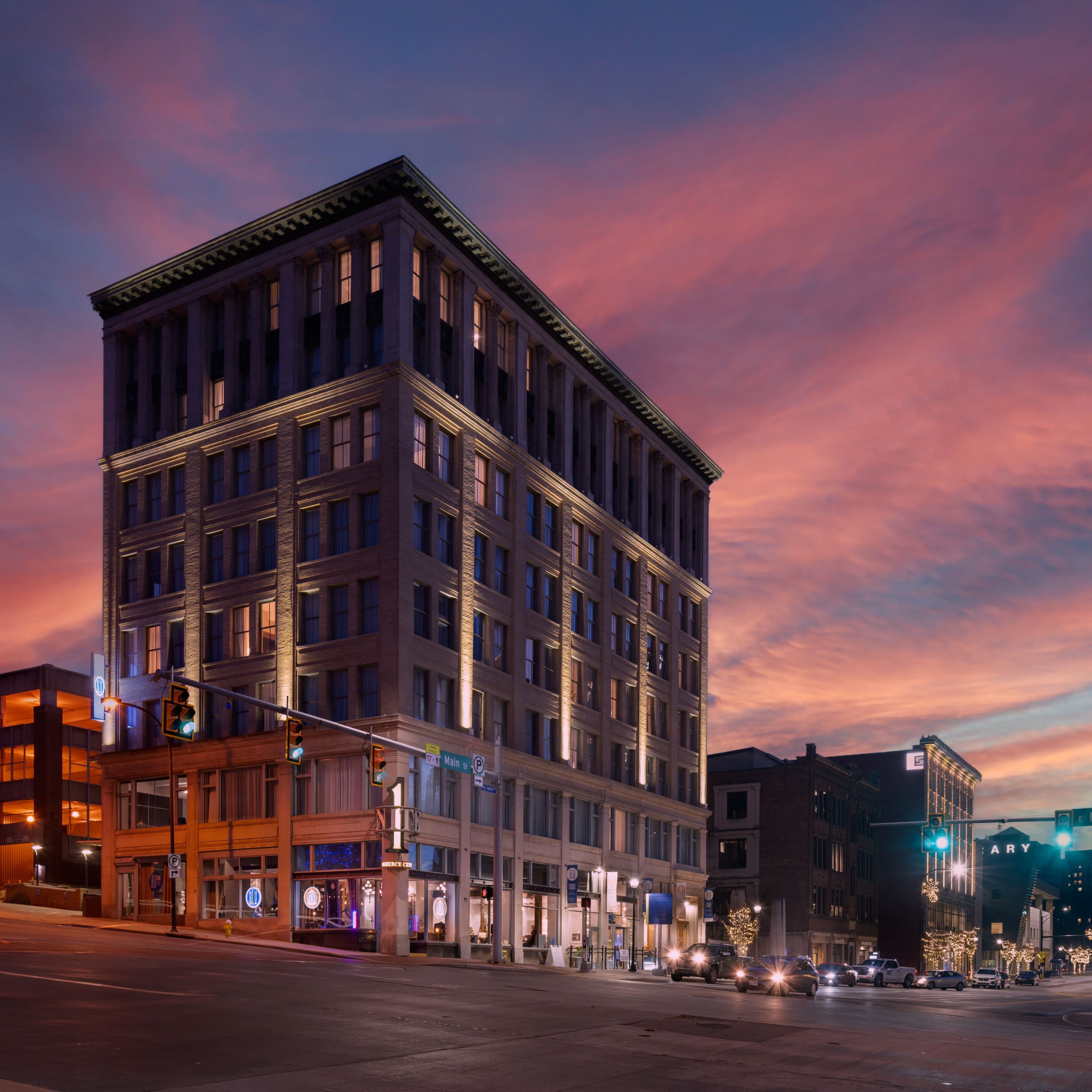 BLU-Tique, Akron, a Tribute Portfolio Hotel