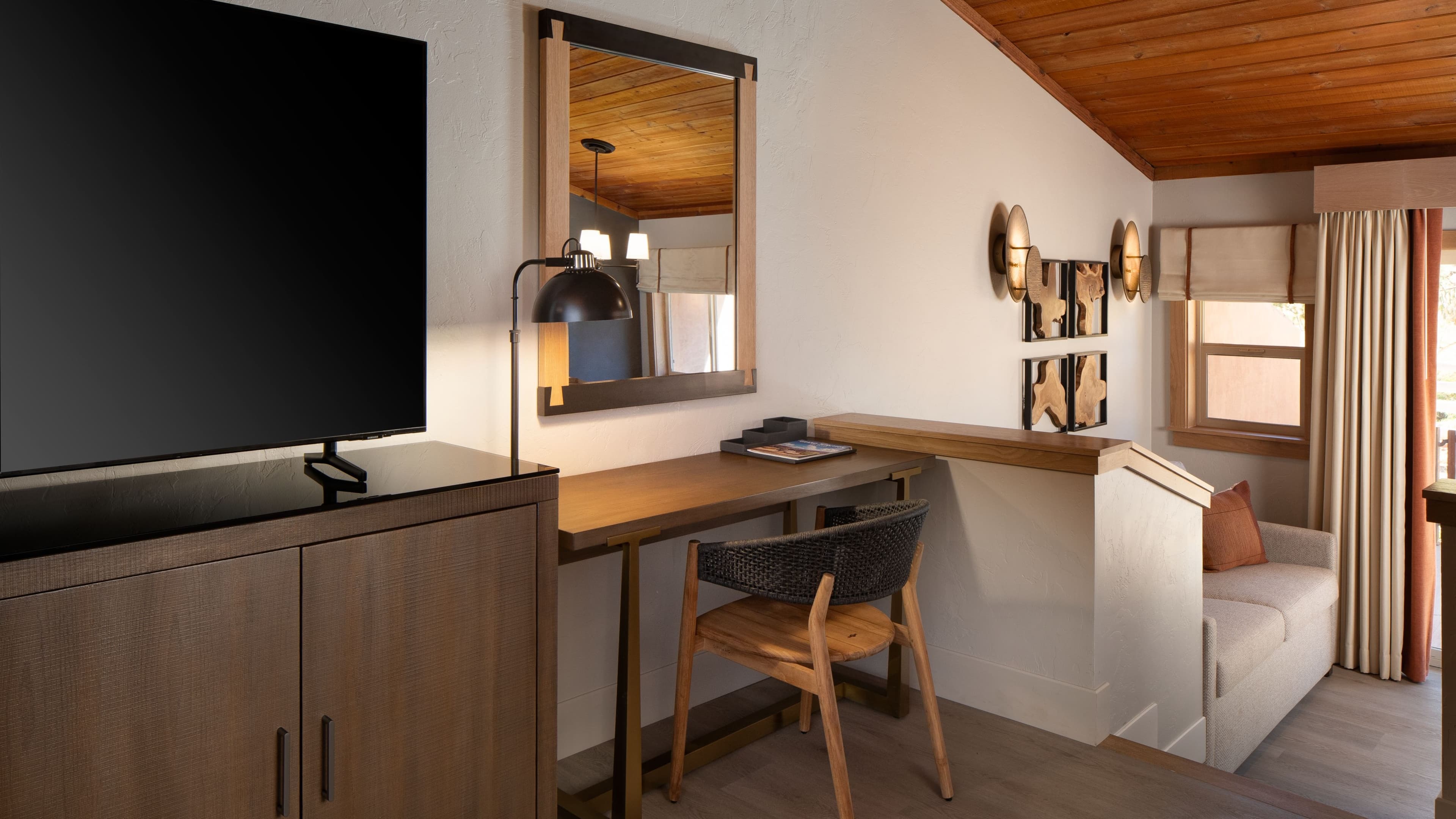 Creekside King - Image 2