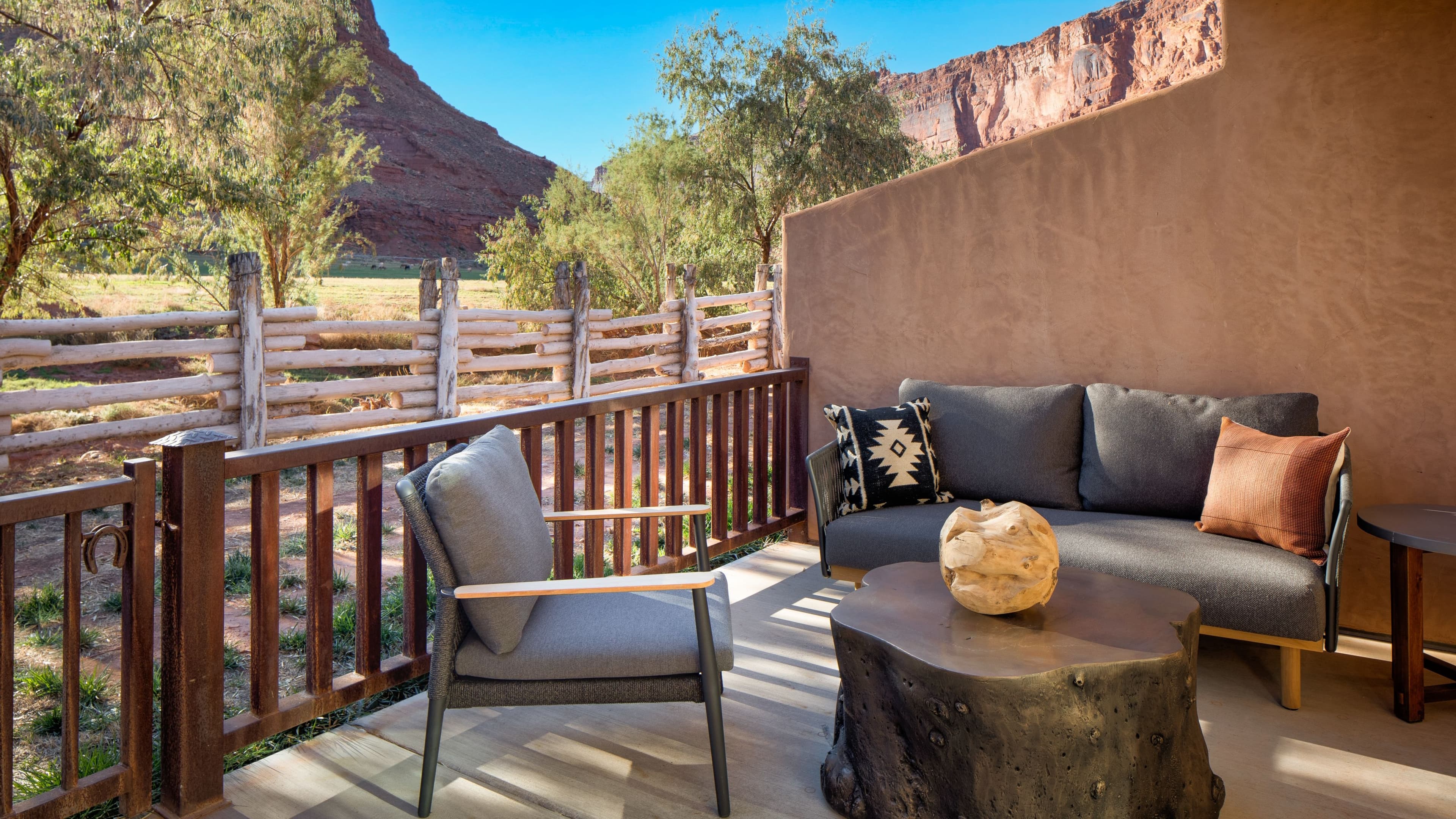 Creekside King - Image 4