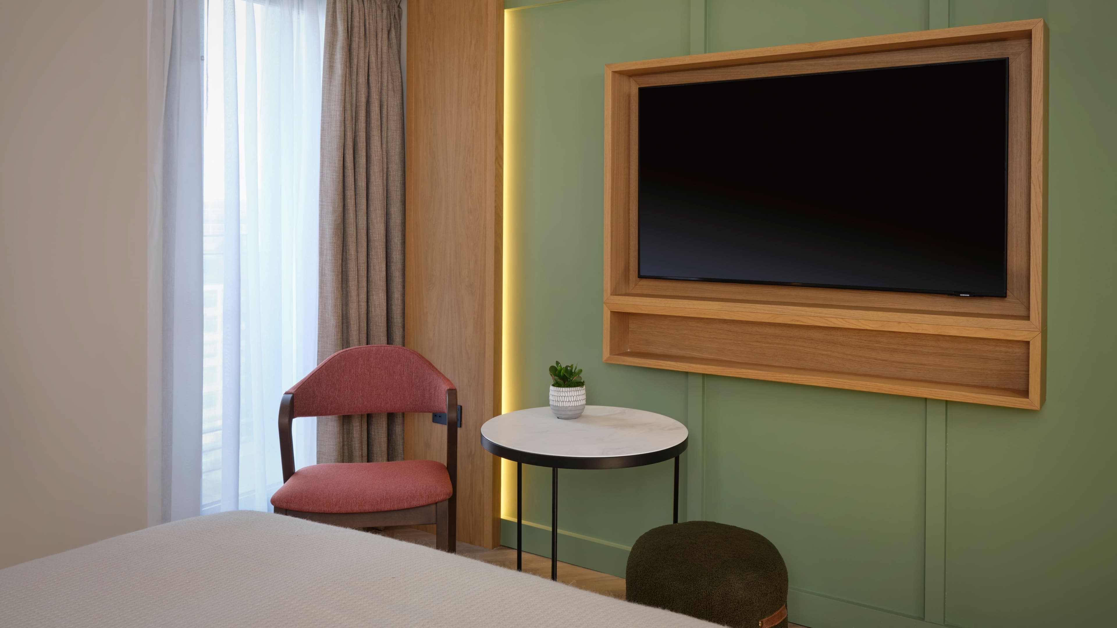 Double Deluxe - Image 5