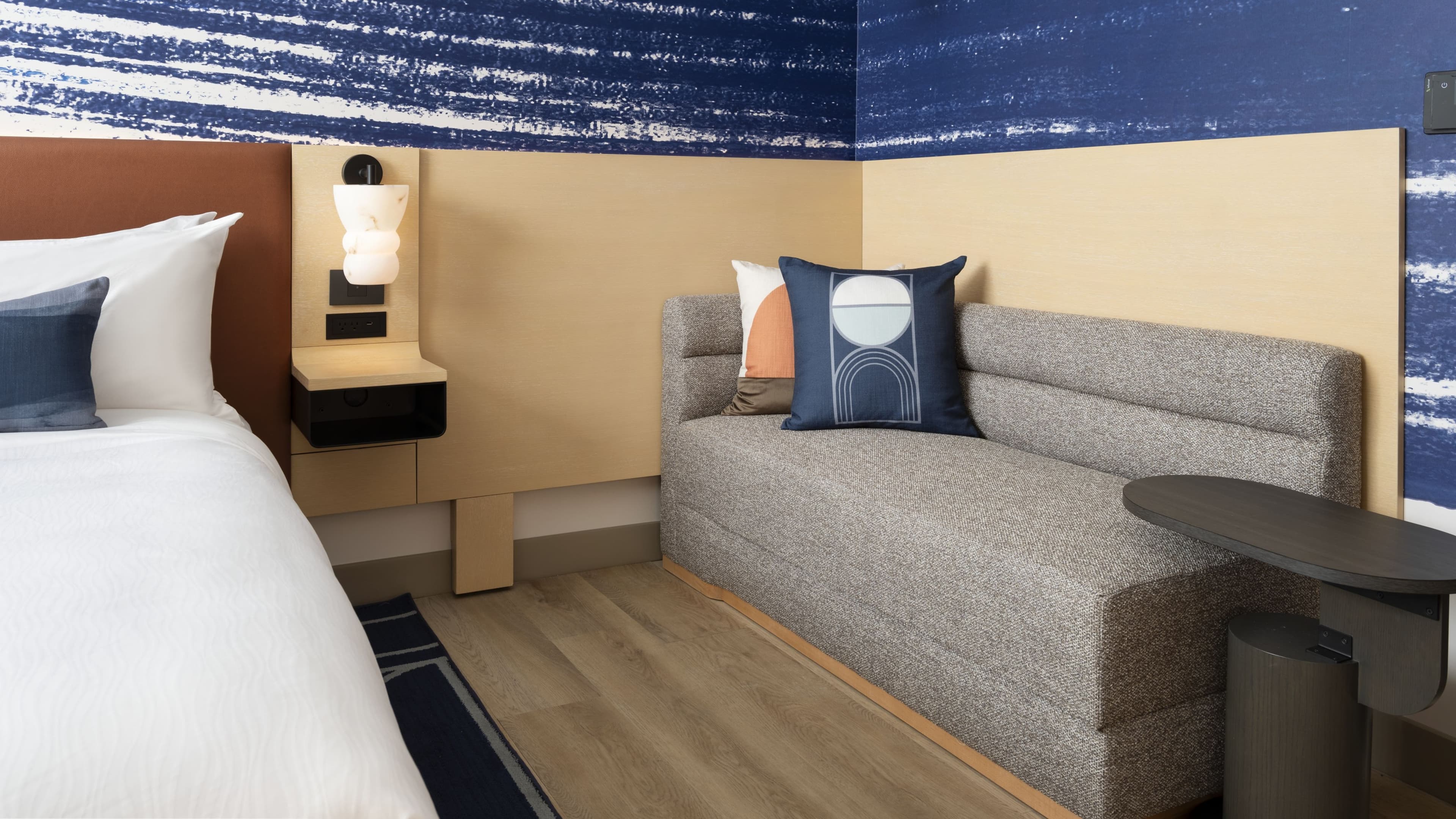 Standard King - Image 2