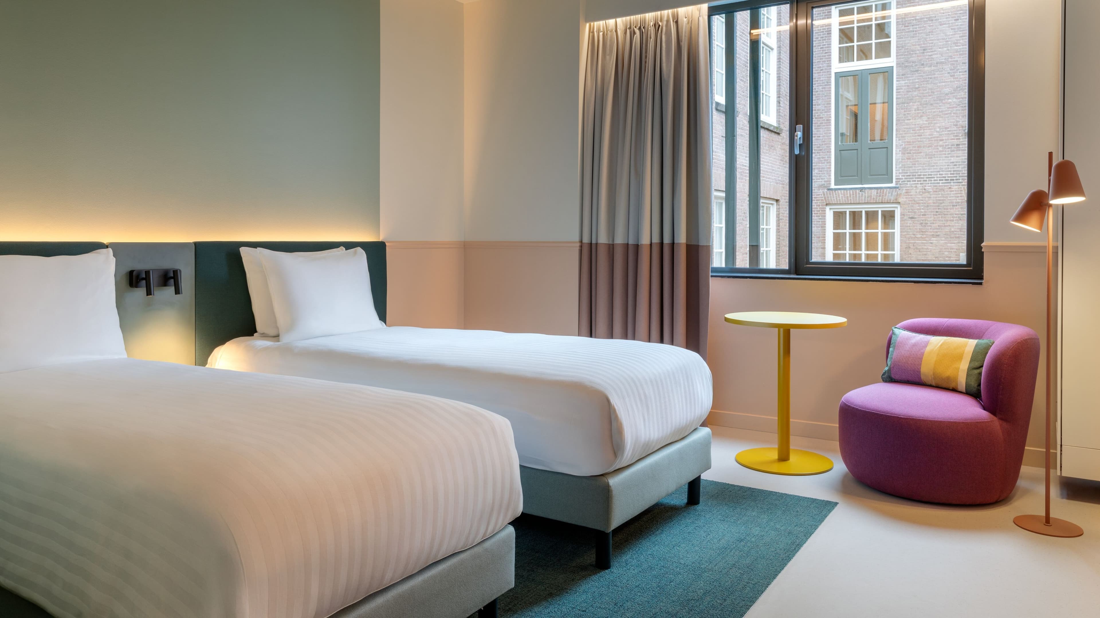 Deluxe Twin Room - Image 1