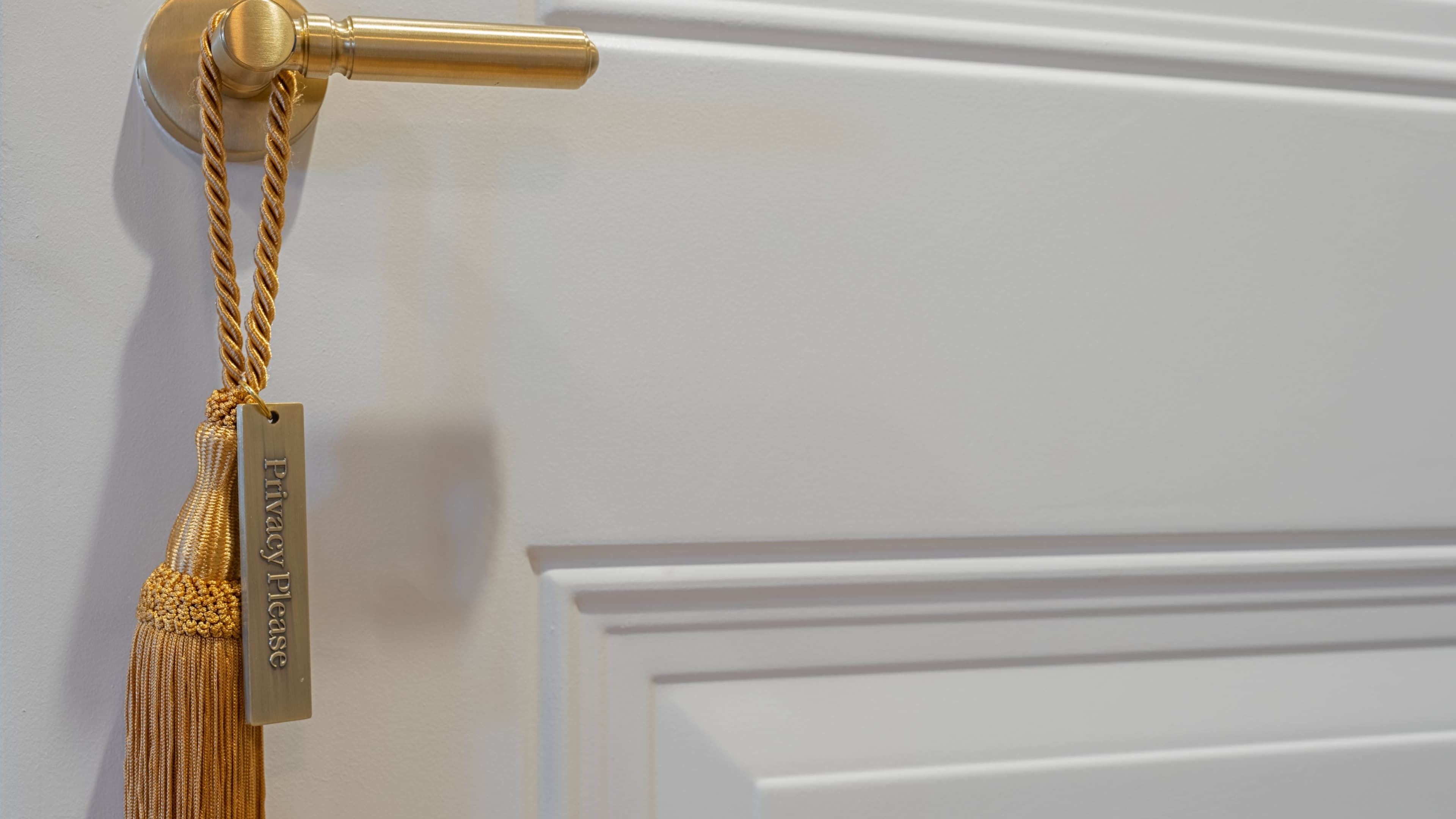 Deluxe King Room - Image 3