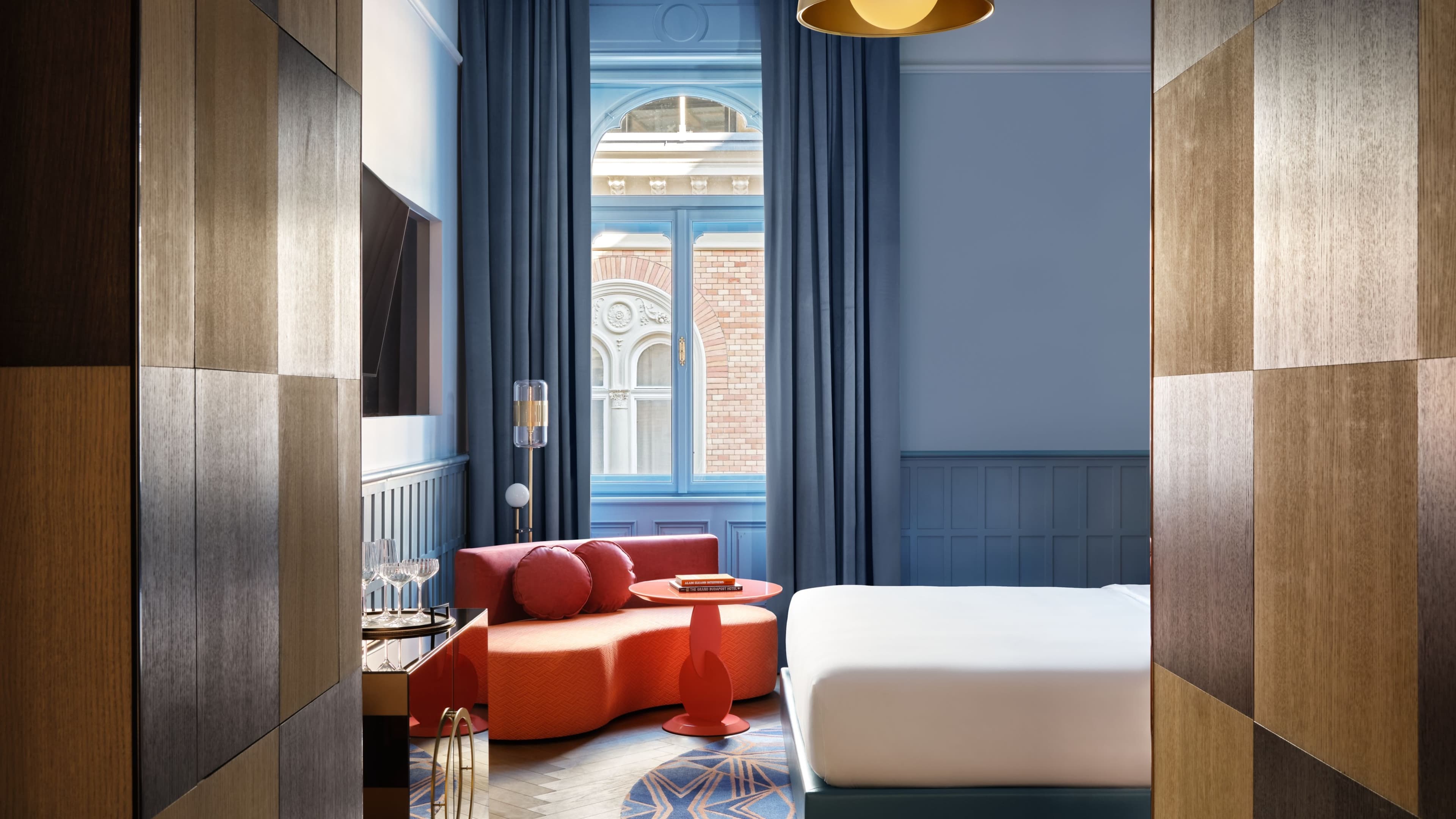 Deluxe Room - Image 2