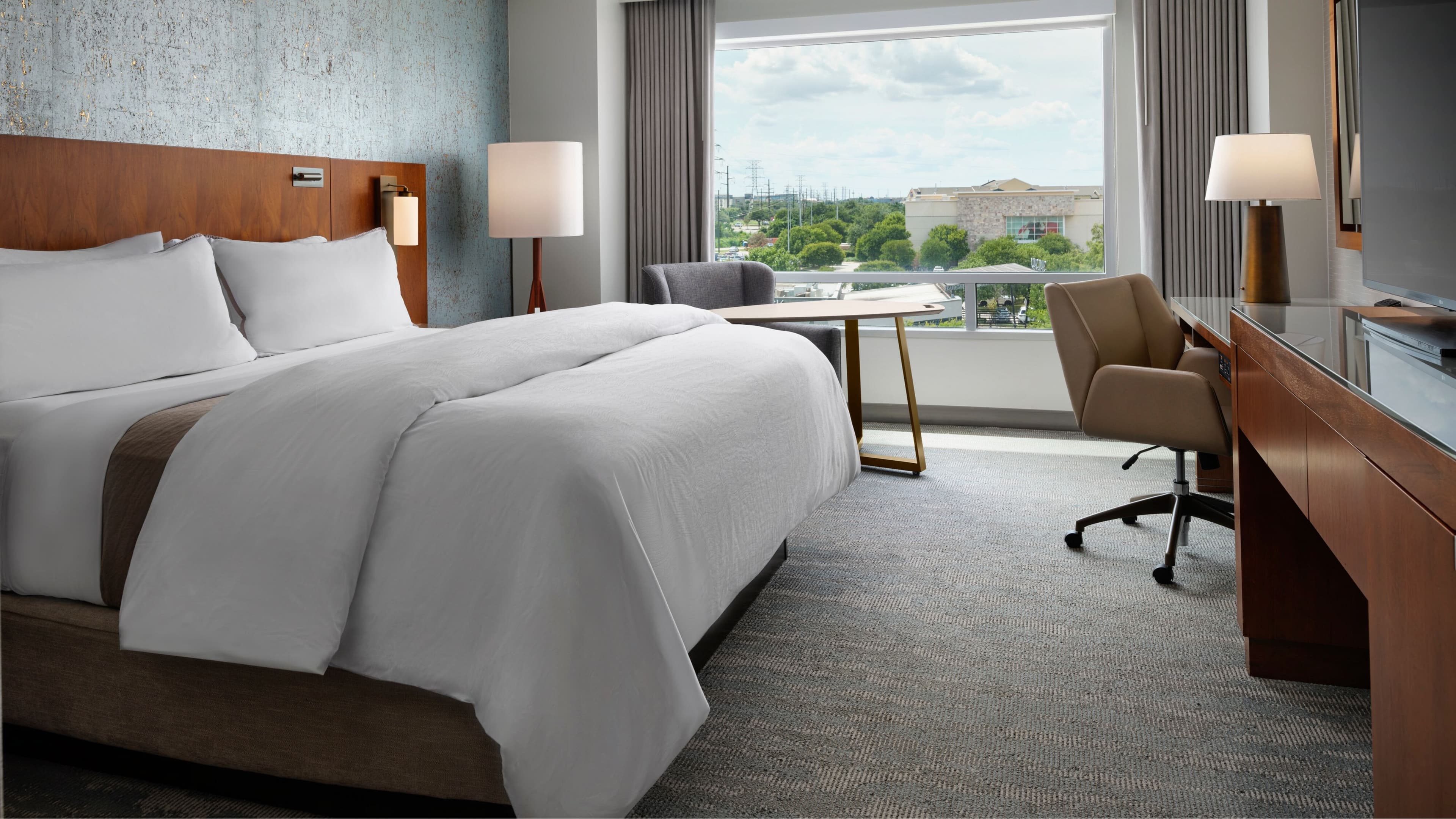 Traditional King Room - Image 1